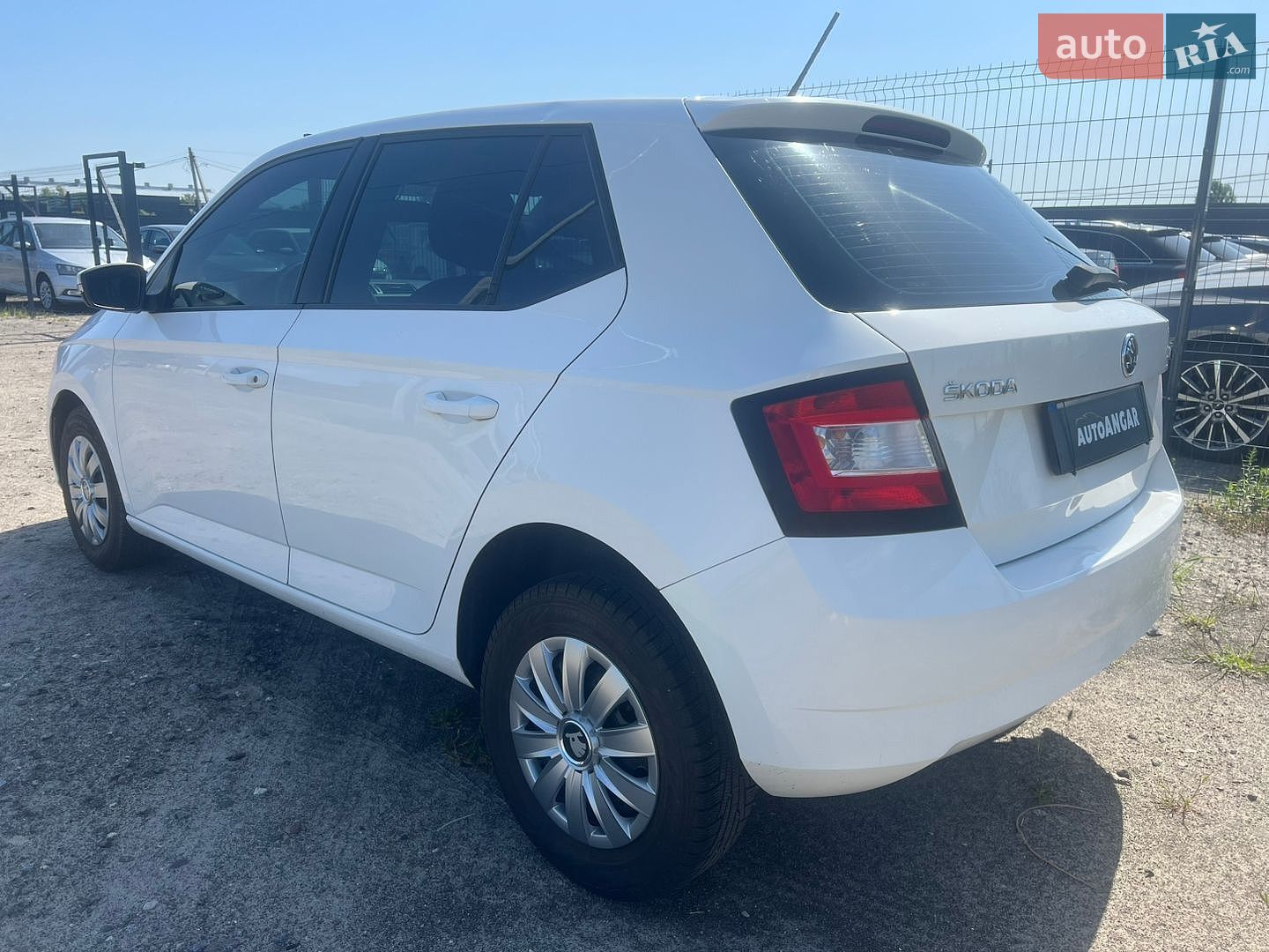 Skoda Fabia 2016 VIN TMBEB2NJ0HB500592 фото оголошення 4 з 22