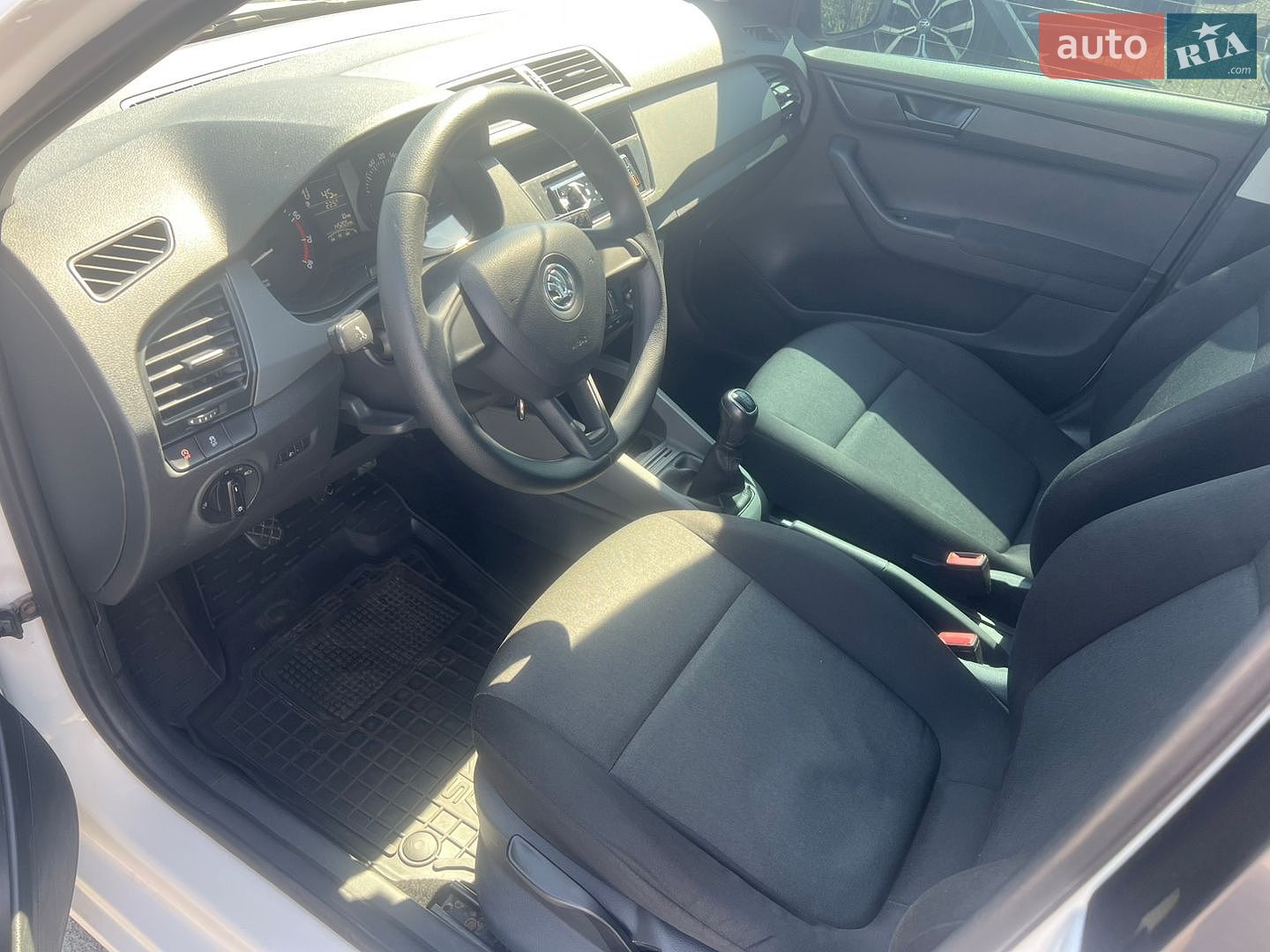 Skoda Fabia 2016 VIN TMBEB2NJ0HB500592 фото оголошення 9 з 22