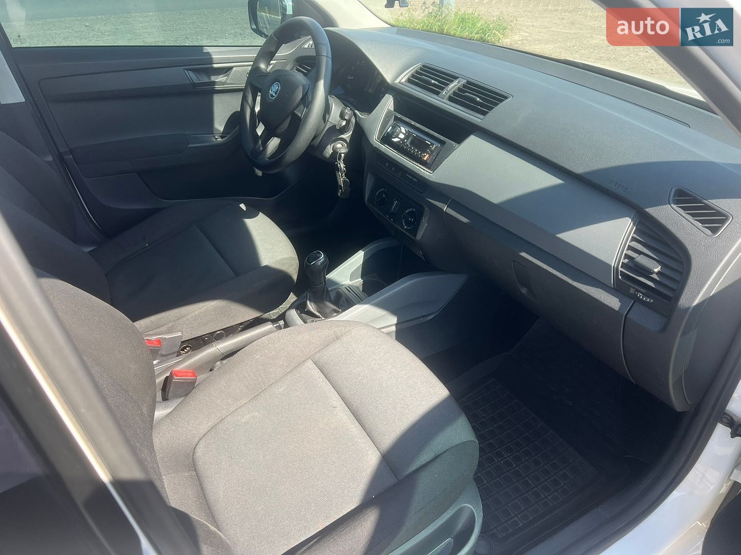 Skoda Fabia 2016 VIN TMBEB2NJ0HB500592 фото оголошення 18 з 22