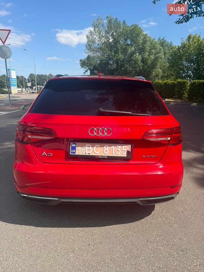 Audi A3 2018 VIN WAUSPBFF5JA154904 фото оголошення 5 з 16