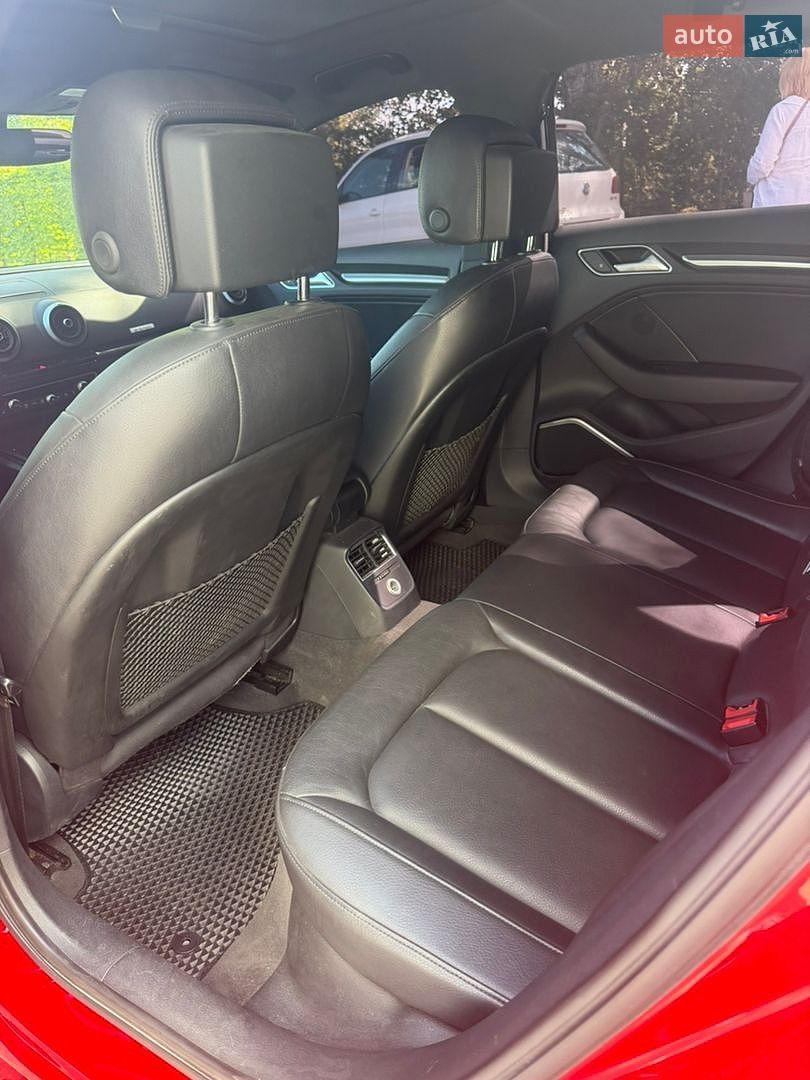 Audi A3 2018 VIN WAUSPBFF5JA154904 фото оголошення 14 з 16