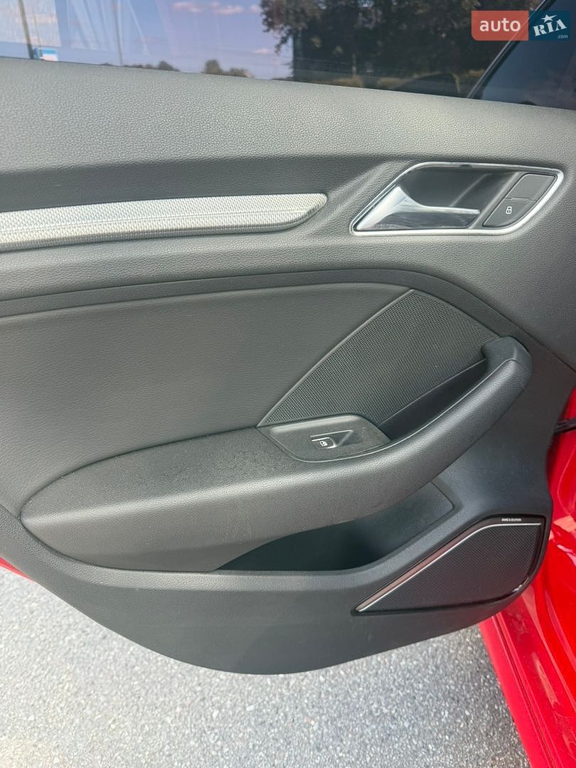 Audi A3 2018 VIN WAUSPBFF5JA154904 фото оголошення 15 з 16