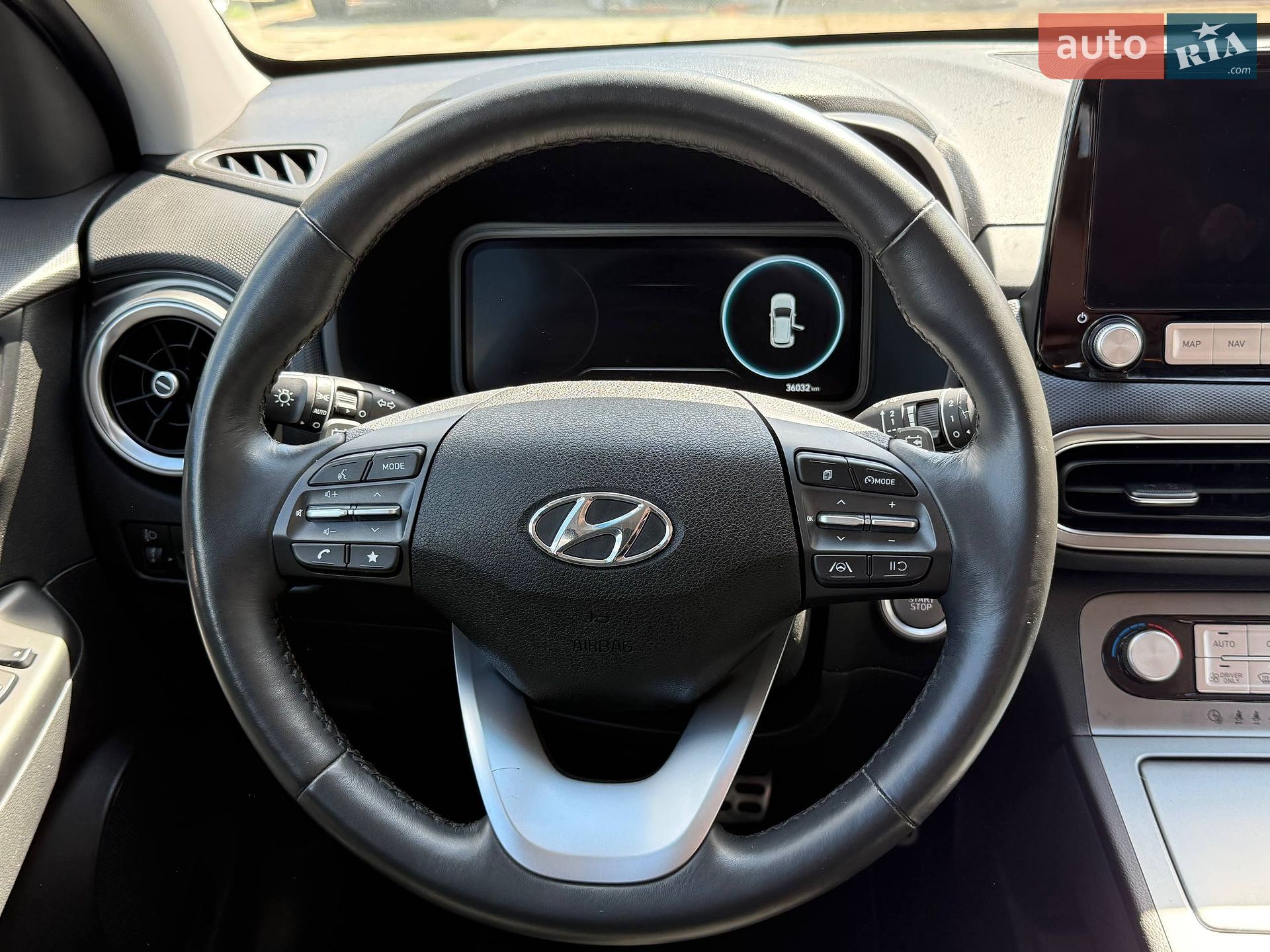 Hyundai Kona Electric 2022 VIN TMAK281HFNJ052338 фото оголошення 12 з 46