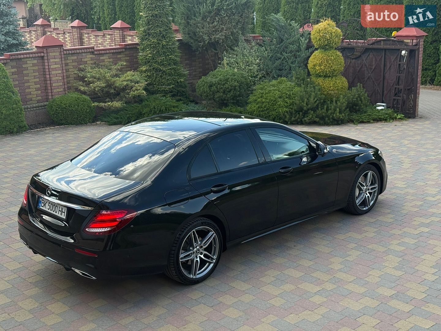 Mercedes-Benz E-Class 2017 VIN WDD2130041A241495 фото оголошення 19 з 62