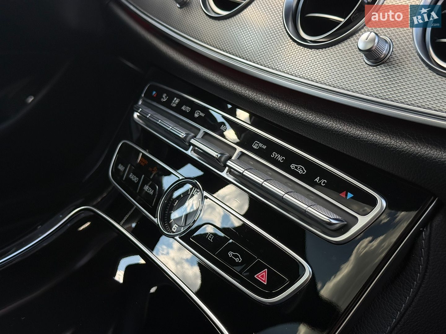 Mercedes-Benz E-Class 2017 VIN WDD2130041A241495 фото оголошення 54 з 62