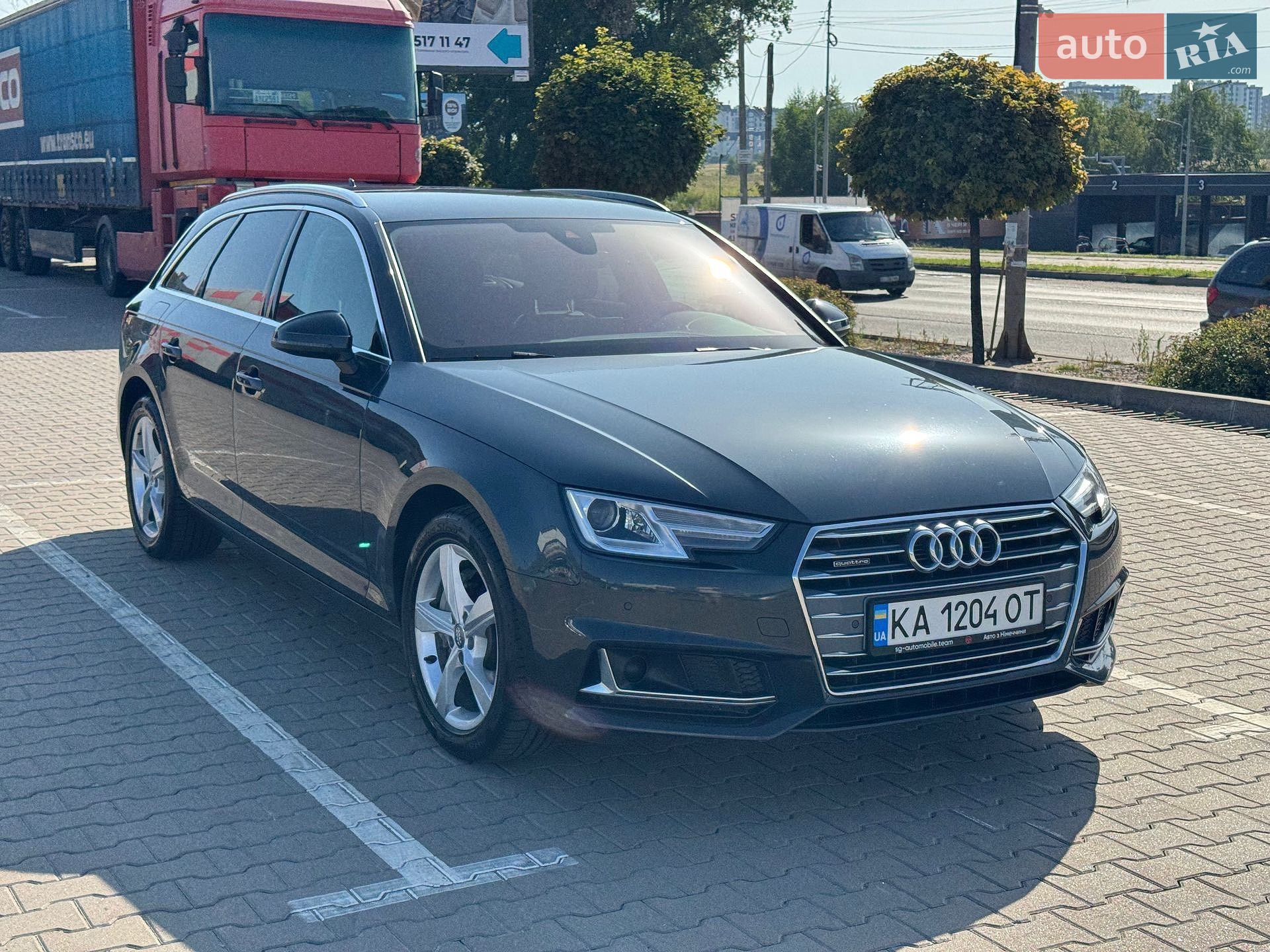 Audi A4 2019 VIN WAUZZZF47KA079169 фото оголошення 6 з 38