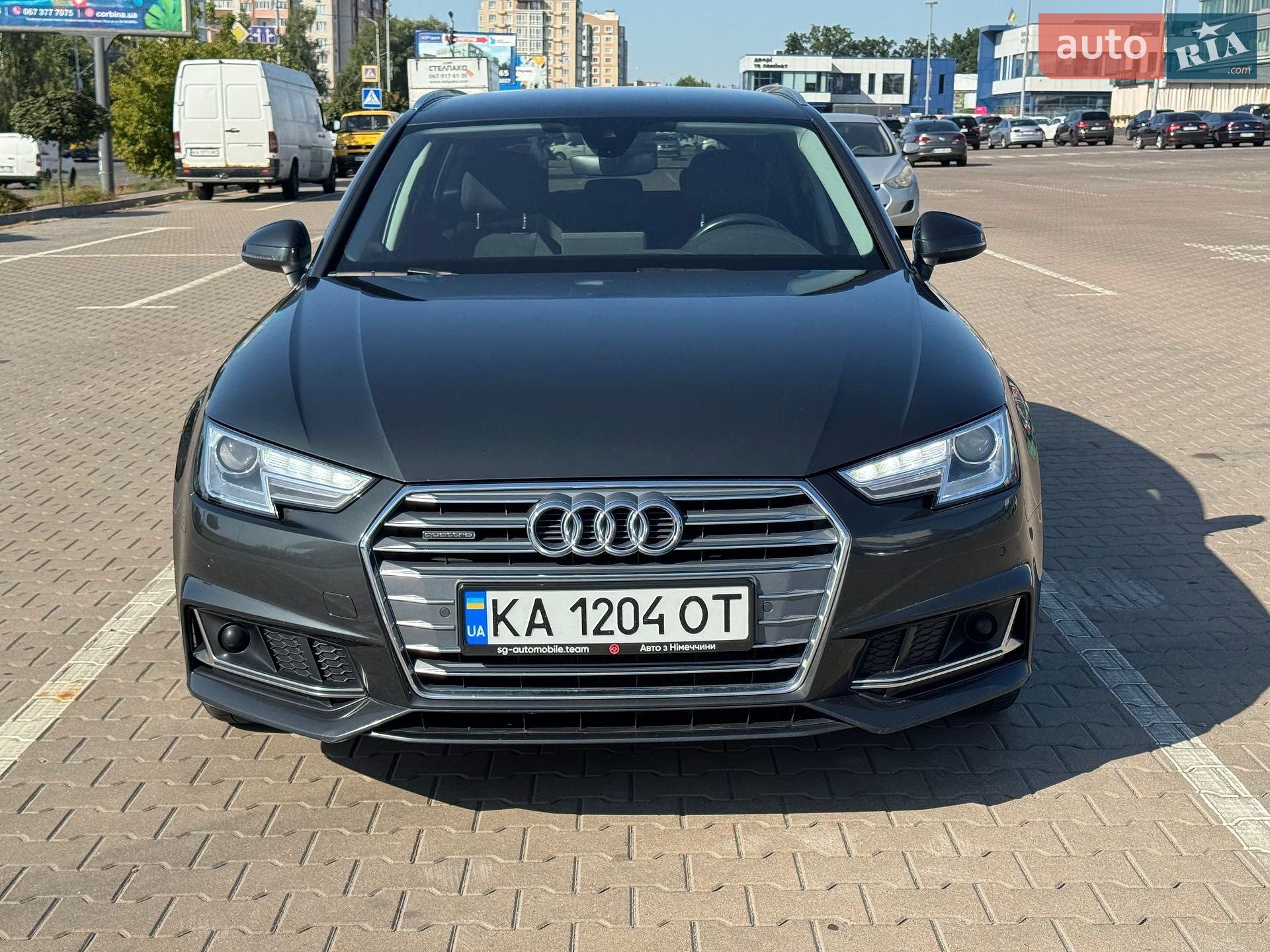 Audi A4 2019 VIN WAUZZZF47KA079169 фото оголошення 13 з 38