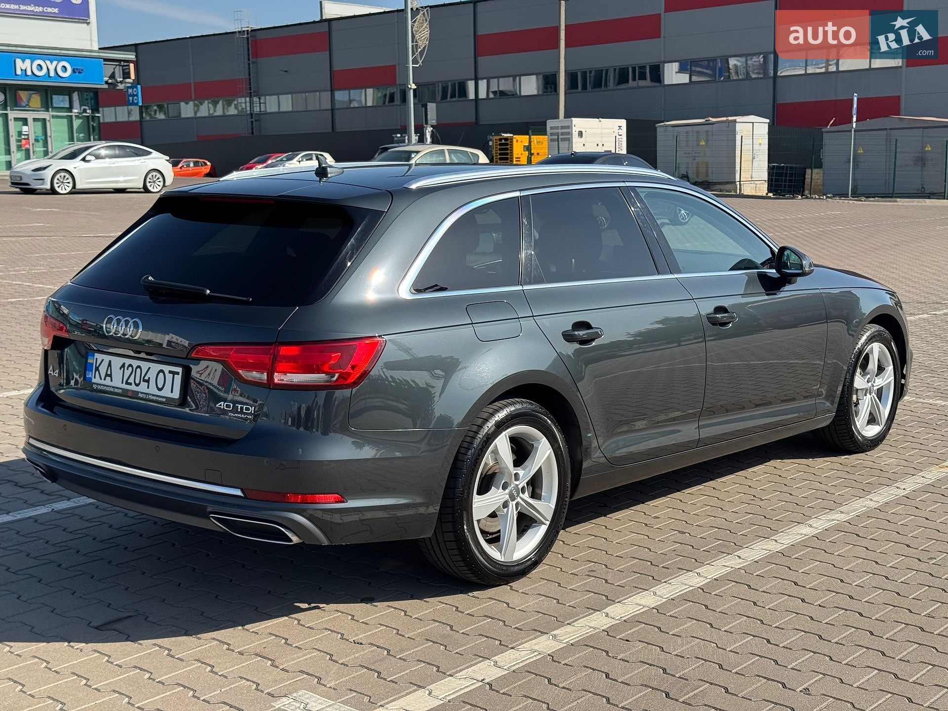 Audi A4 2019 VIN WAUZZZF47KA079169 фото оголошення 16 з 38