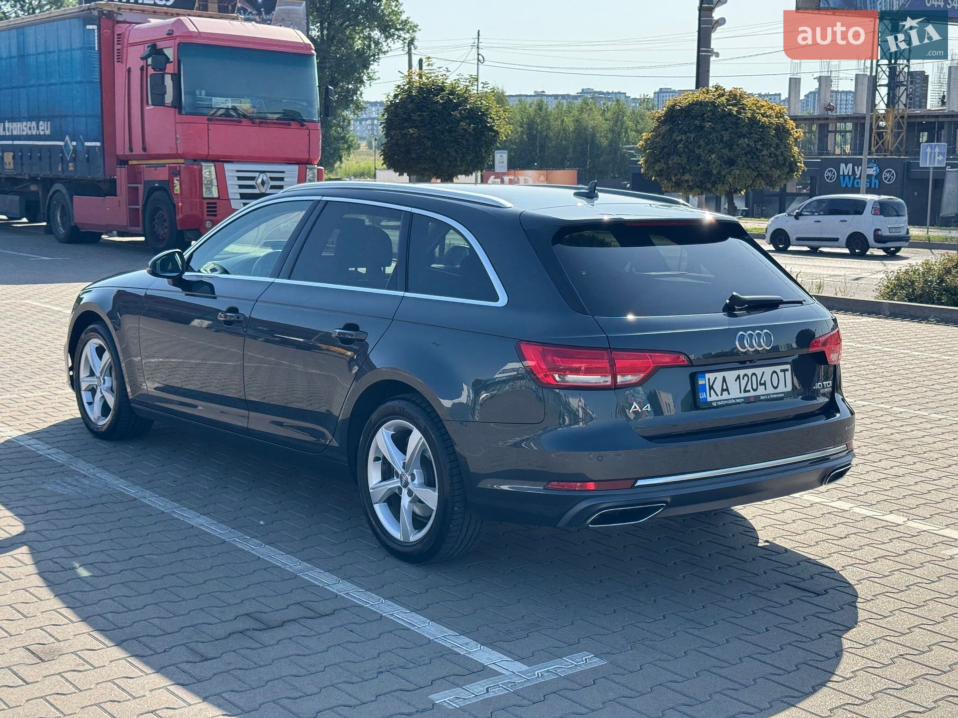 Audi A4 2019 VIN WAUZZZF47KA079169 фото оголошення 18 з 38
