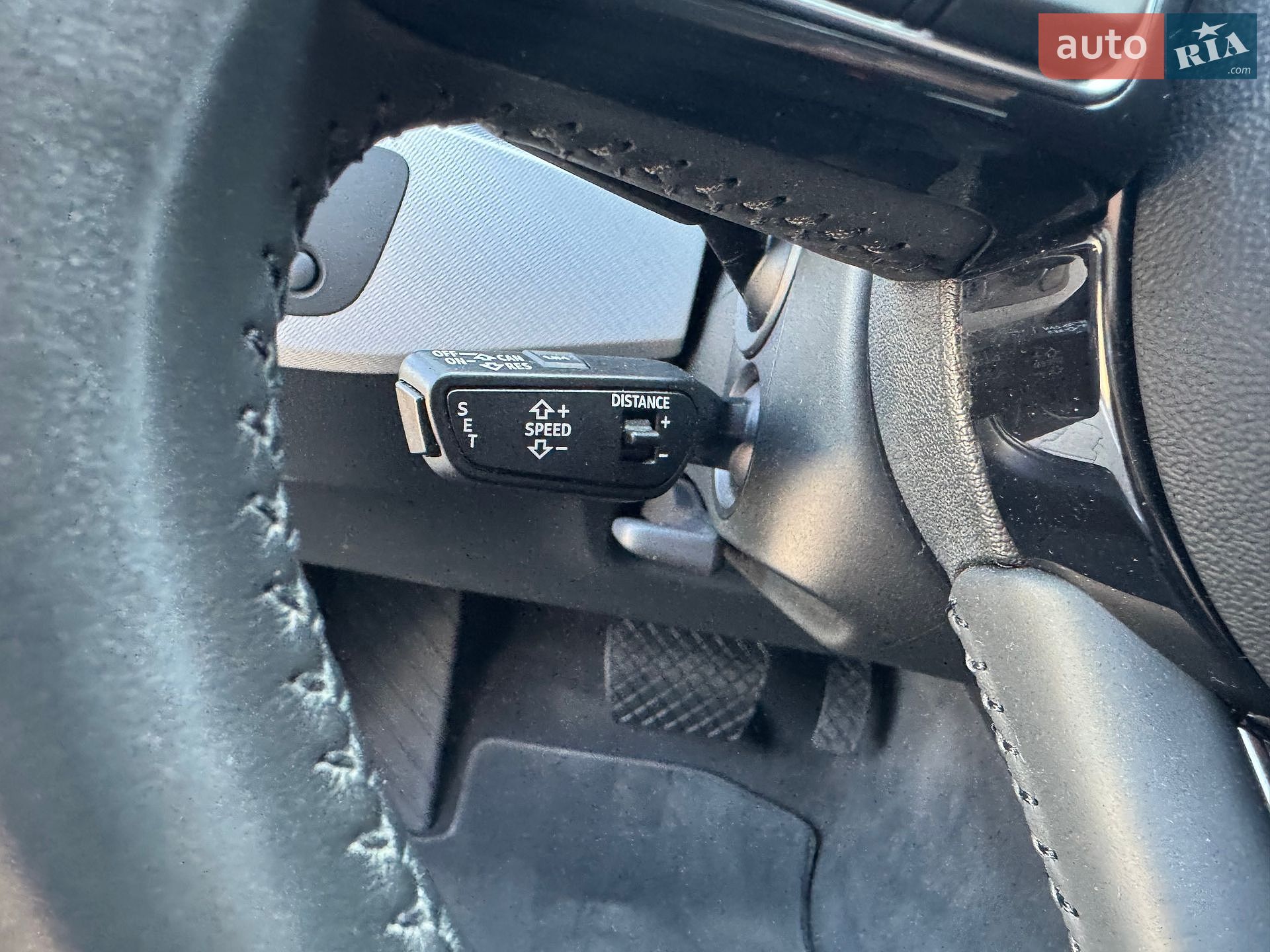 Audi A4 2019 VIN WAUZZZF47KA079169 фото оголошення 22 з 38