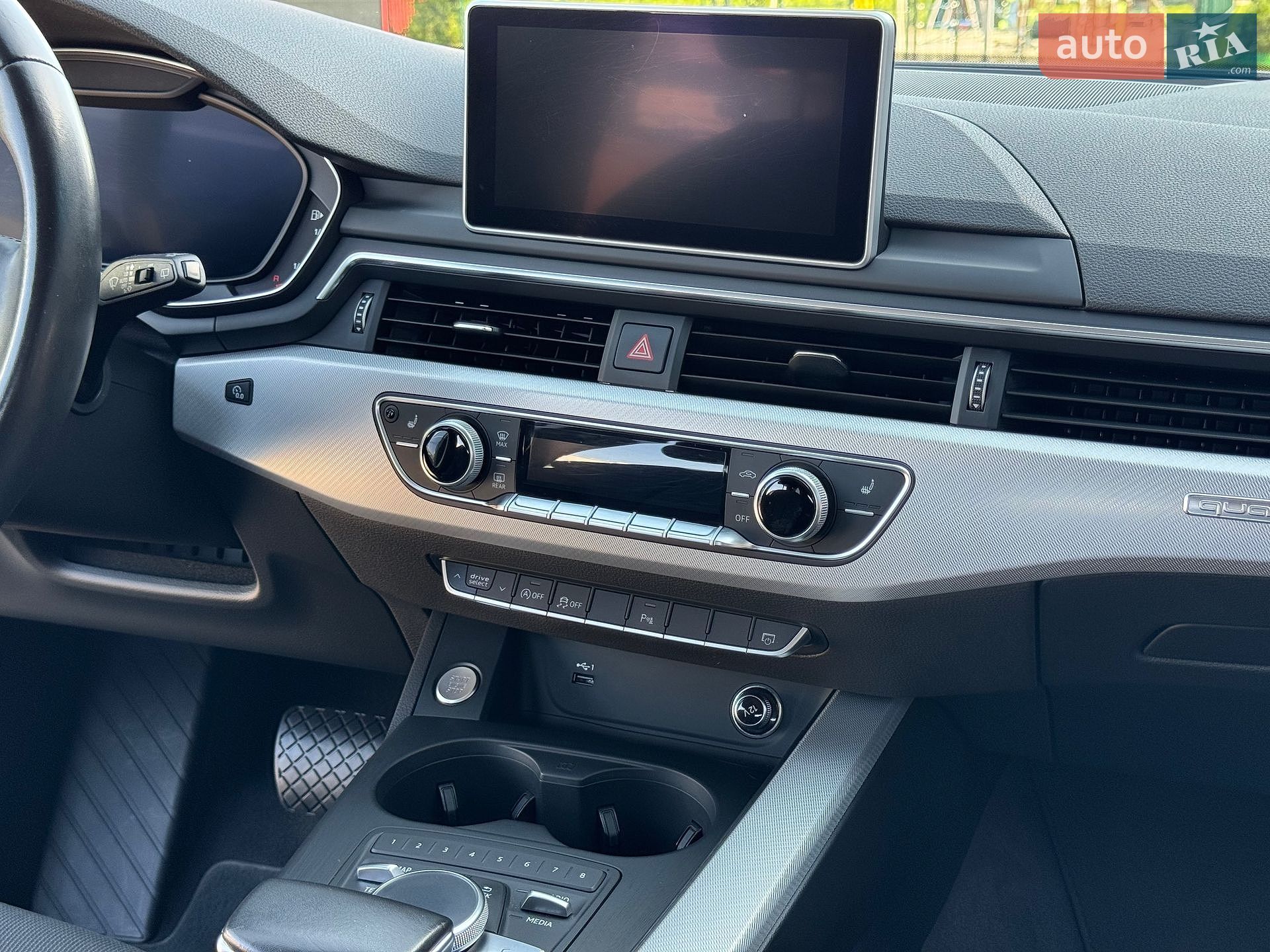 Audi A4 2019 VIN WAUZZZF47KA079169 фото оголошення 35 з 38