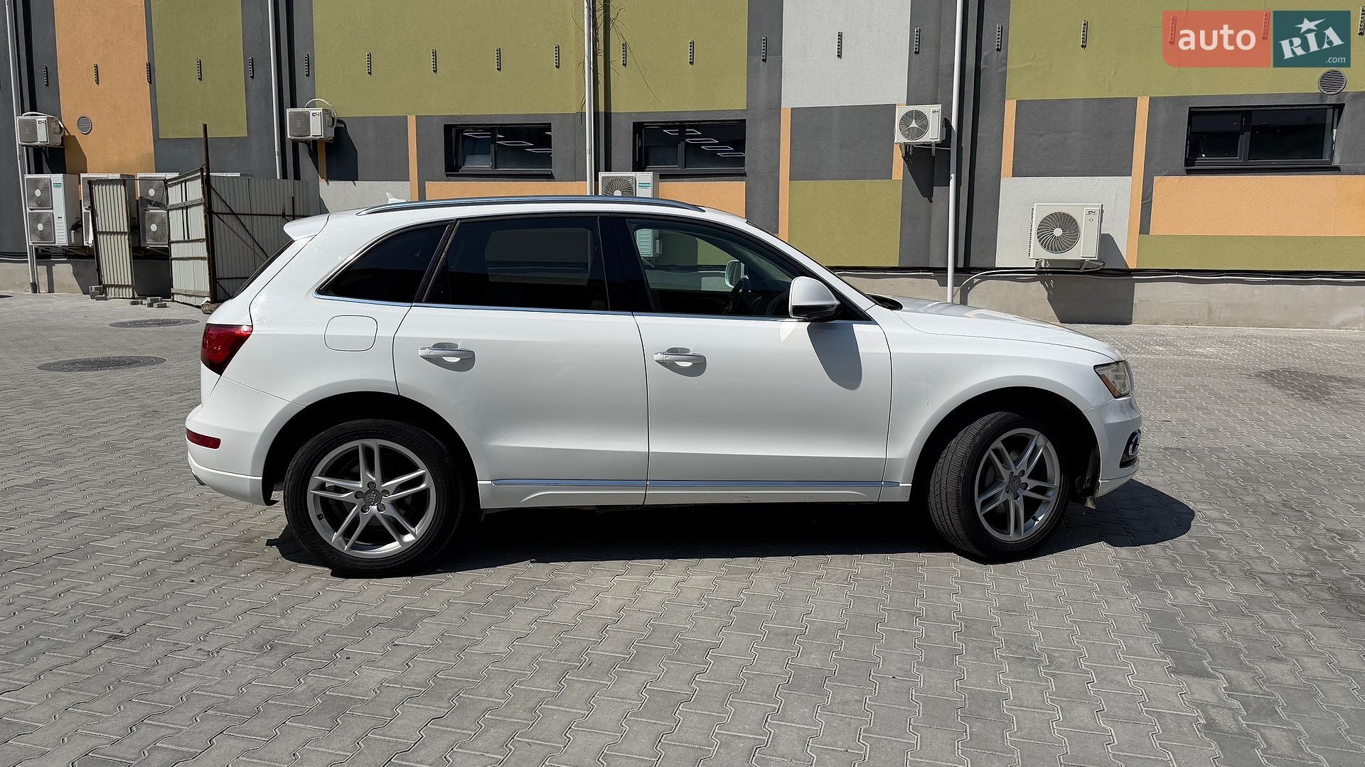 Audi Q5 2016 VIN WA1L2AFP3HA085126 фото оголошення 14 з 18