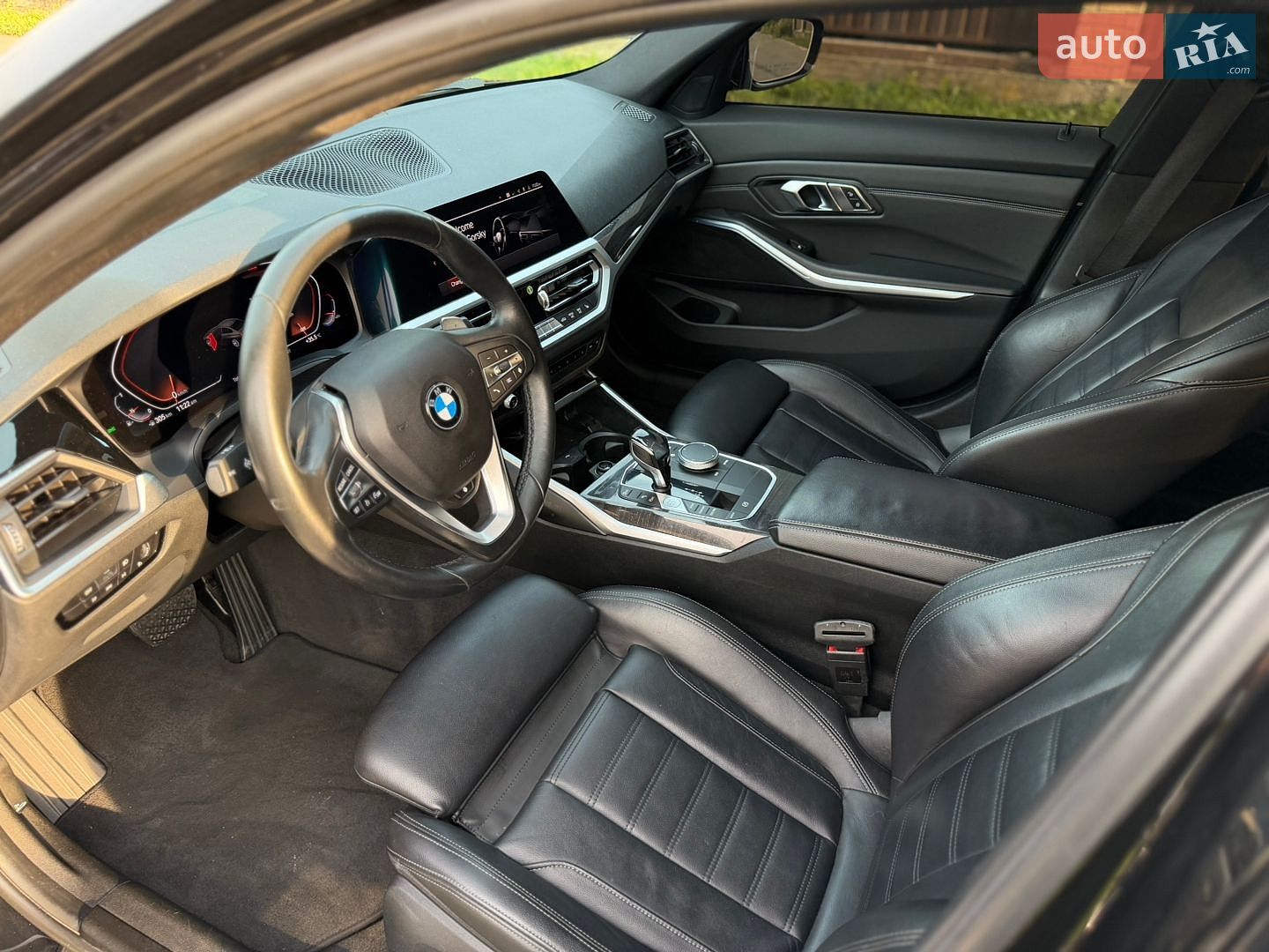 BMW 3 Series 2019 VIN WBA5R7C03LFH52597 фото оголошення 14 з 19