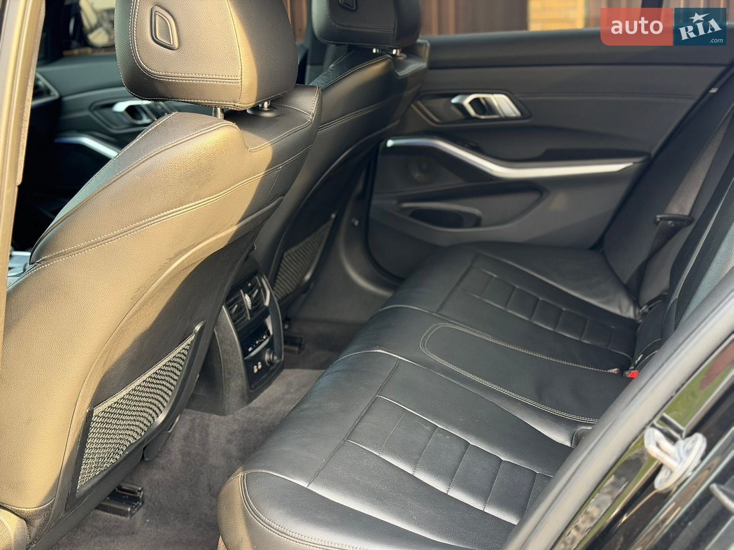 BMW 3 Series 2019 VIN WBA5R7C03LFH52597 фото оголошення 19 з 19