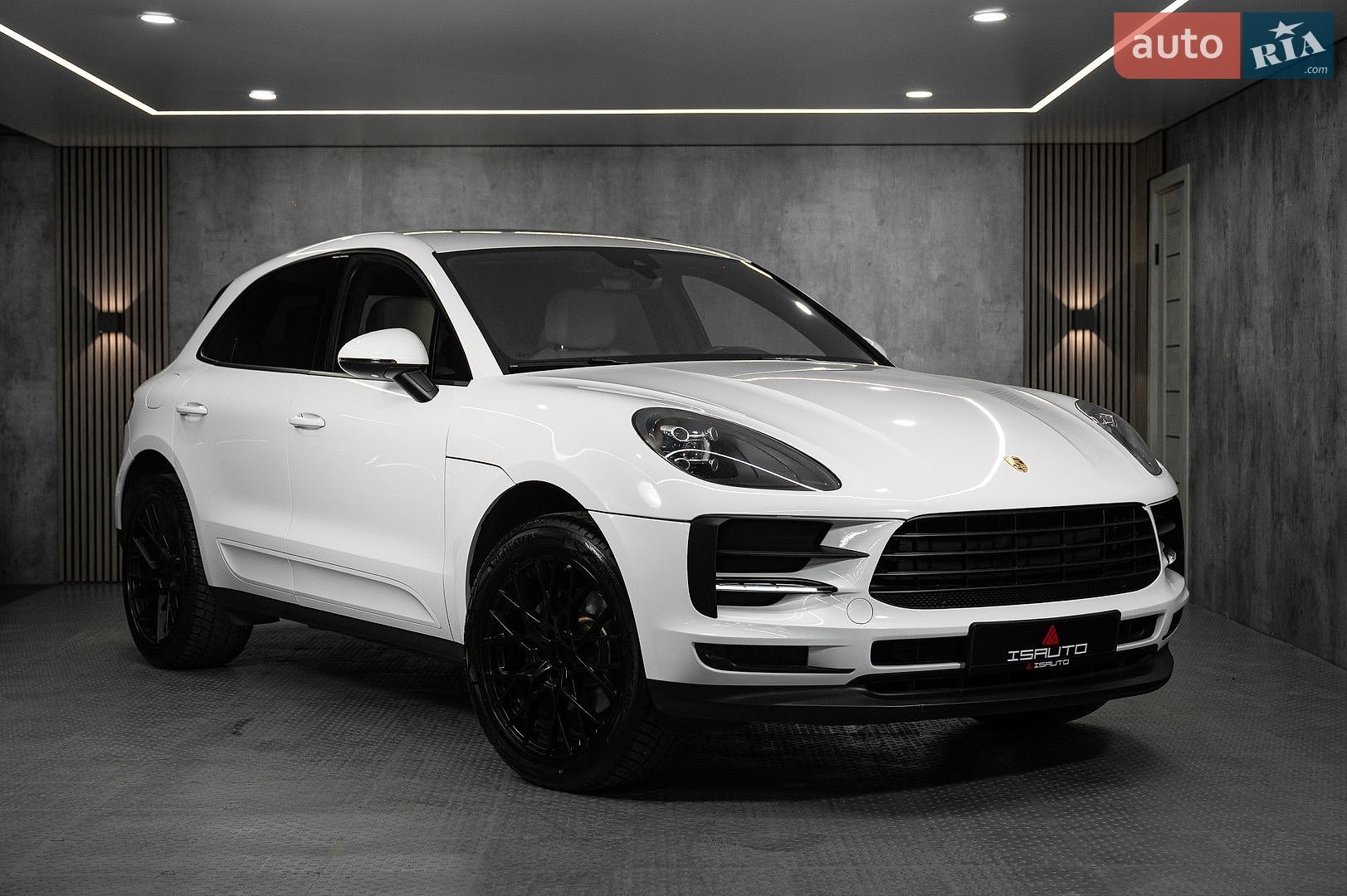 Porsche Macan 2019 VIN WP1AA2A54LLB02037 фото оголошення 2 з 31
