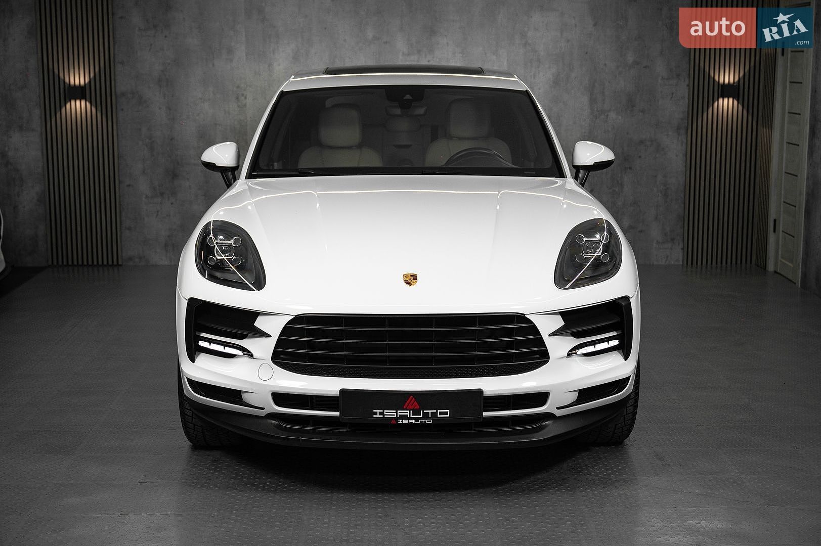Porsche Macan 2019 VIN WP1AA2A54LLB02037 фото оголошення 5 з 31