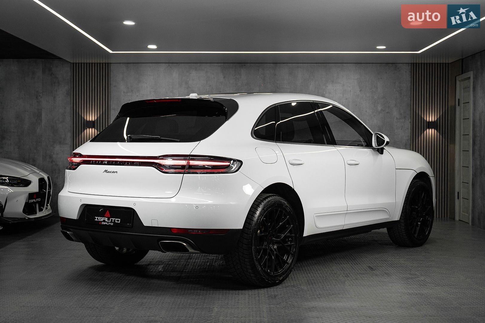 Porsche Macan 2019 VIN WP1AA2A54LLB02037 фото оголошення 11 з 31