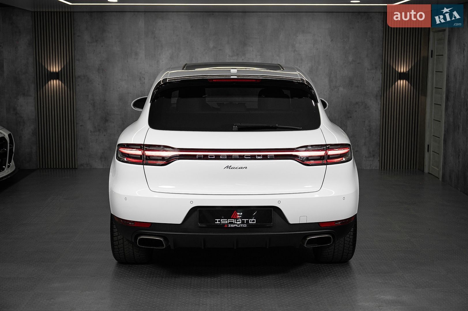 Porsche Macan 2019 VIN WP1AA2A54LLB02037 фото оголошення 14 з 31
