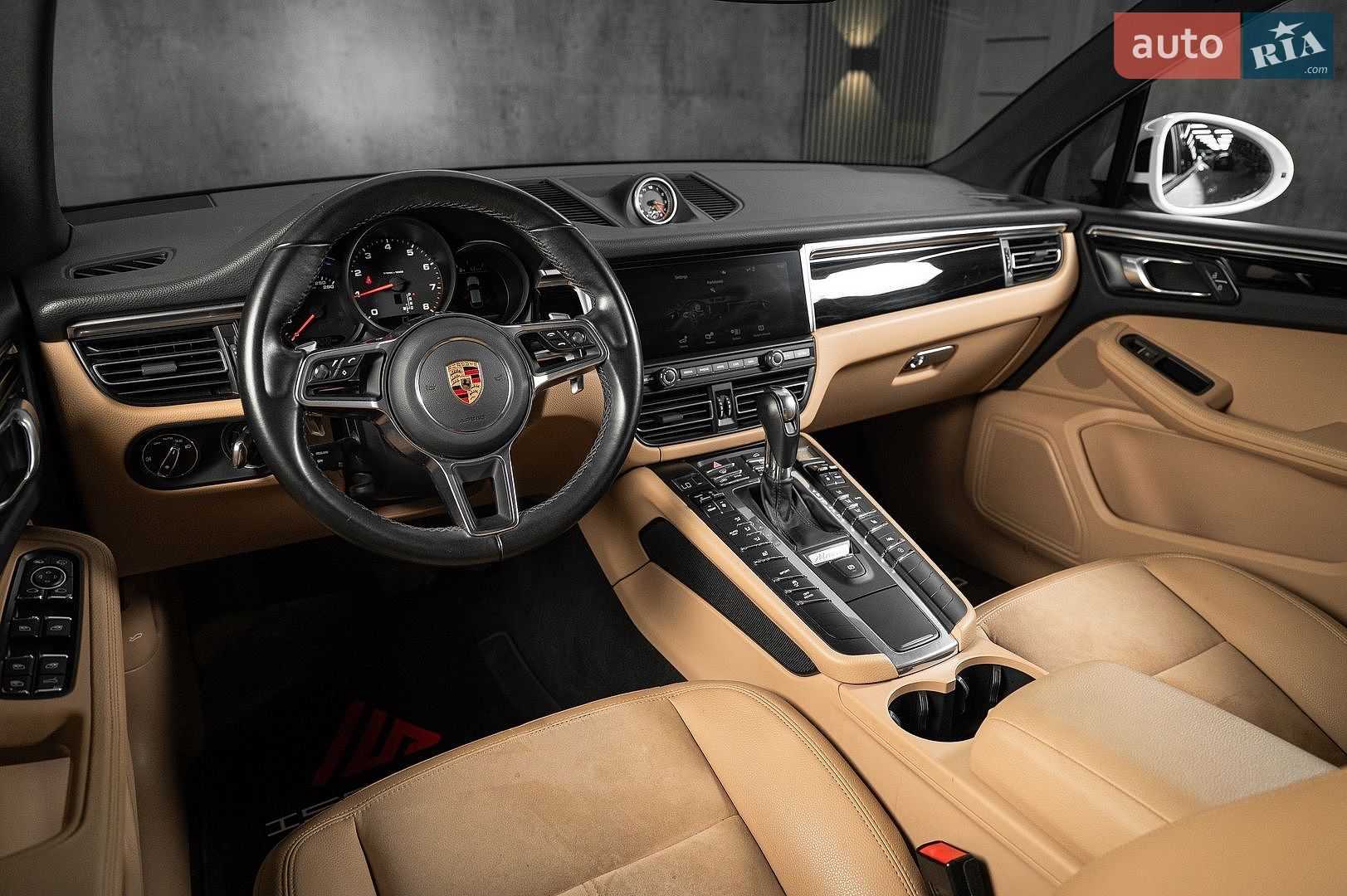 Porsche Macan 2019 VIN WP1AA2A54LLB02037 фото оголошення 21 з 31