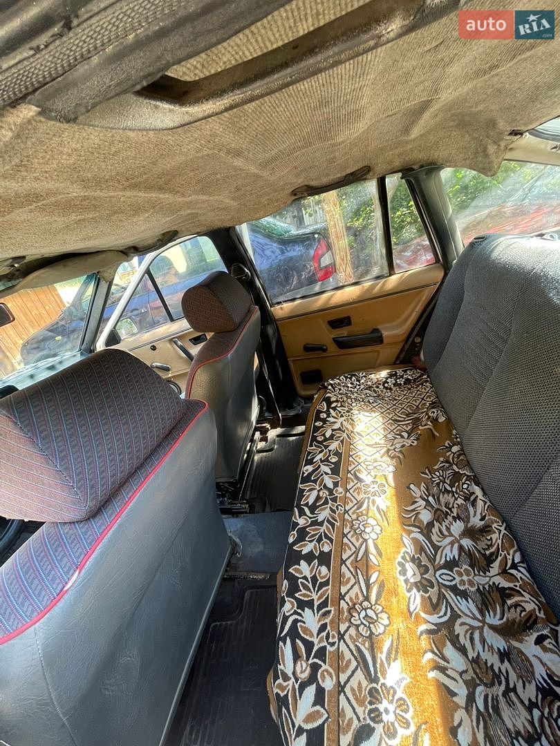 Volkswagen Passat 1986 VIN WVWZZZ32ZGE093075 фото оголошення 50 з 80