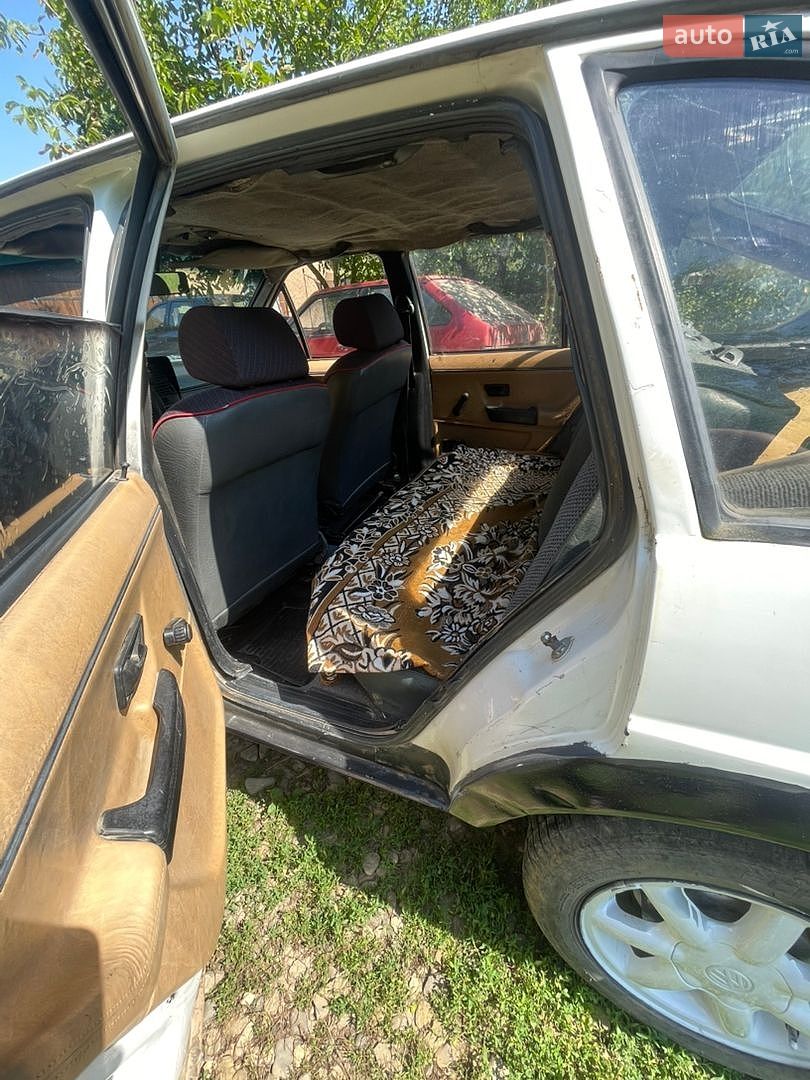 Volkswagen Passat 1986 VIN WVWZZZ32ZGE093075 фото оголошення 25 з 80