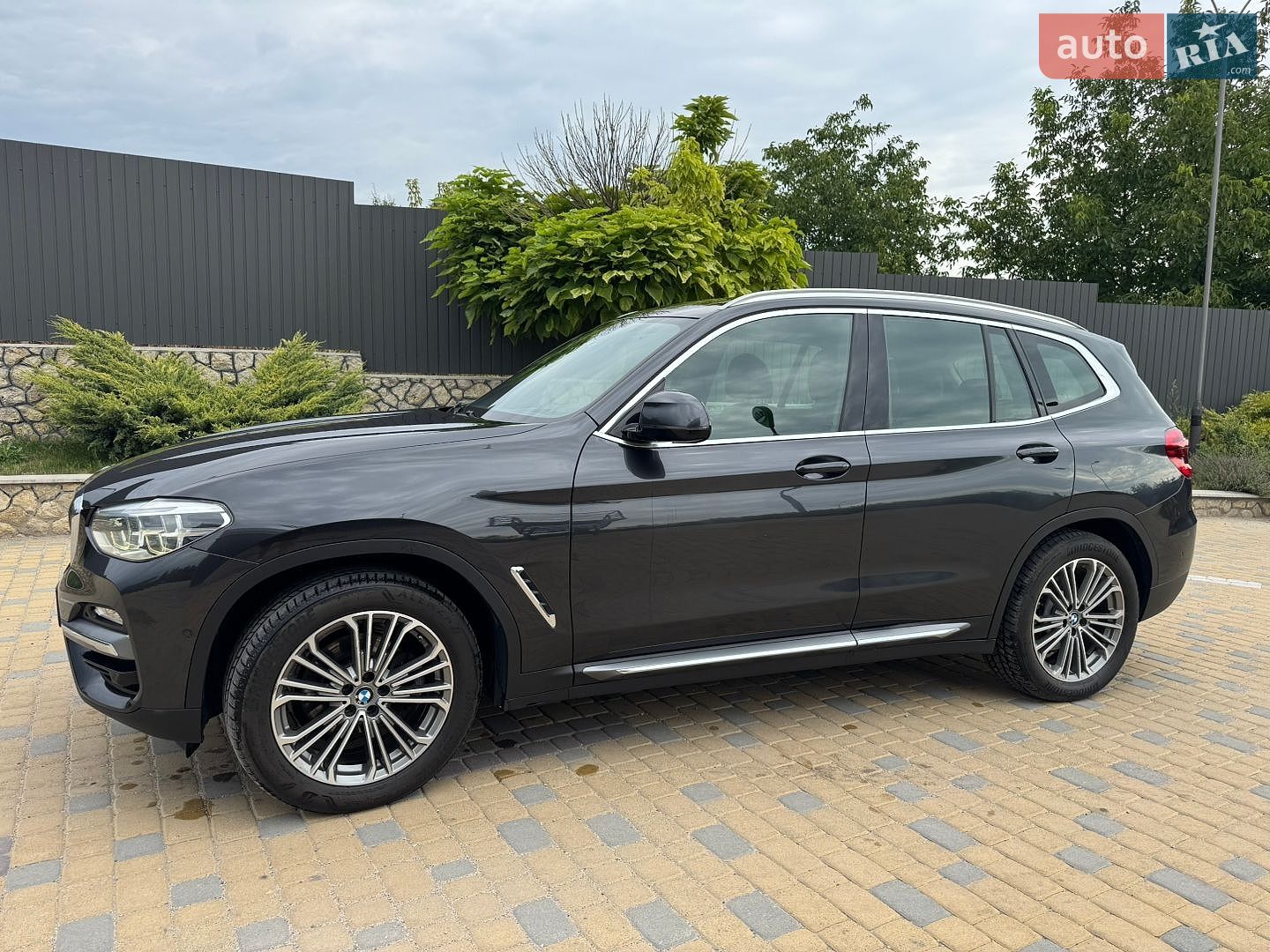 BMW X3 2018 VIN WBATX31030LC28372 фото оголошення 3 з 25
