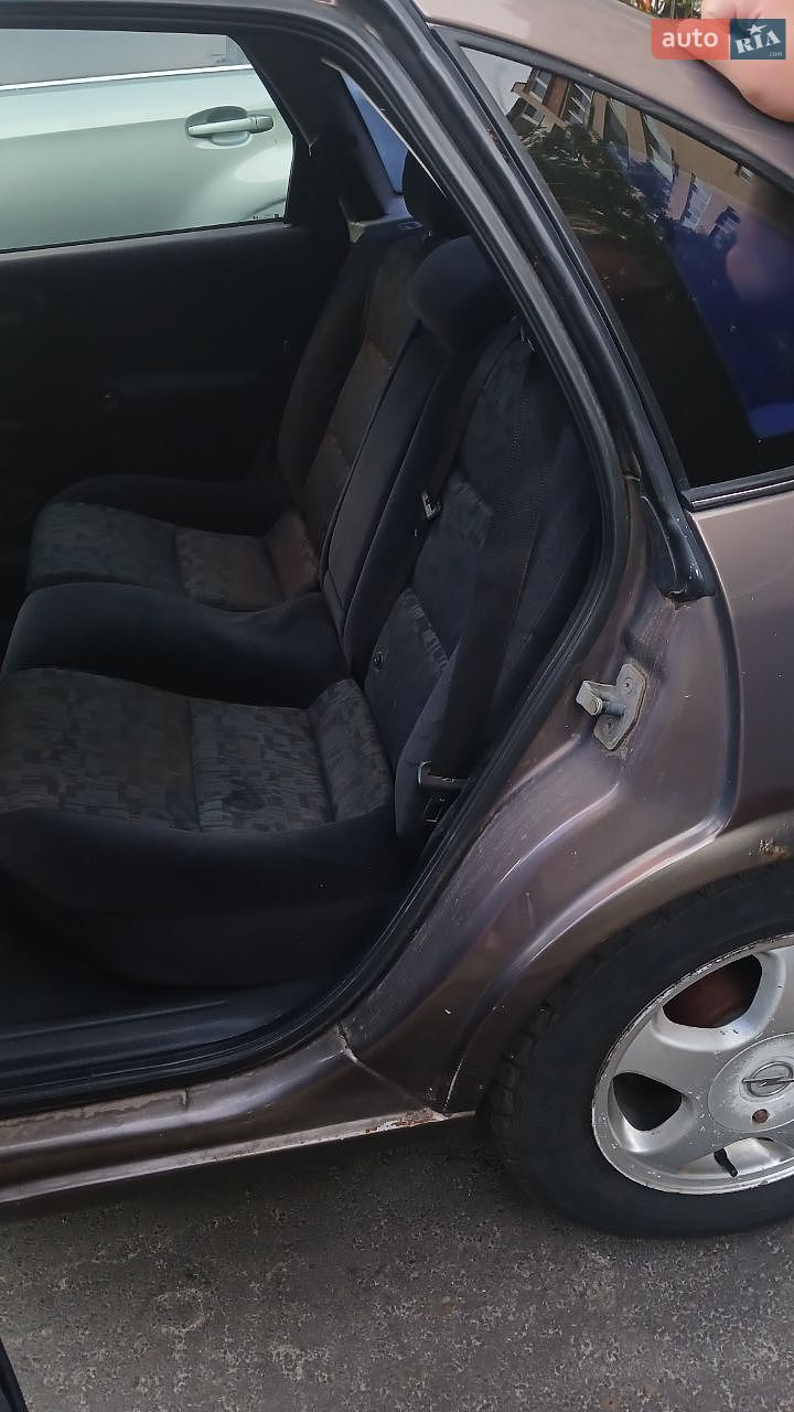 Opel Vectra 1998 VIN W0L0JBF19W1250347 фото оголошення 3 з 6