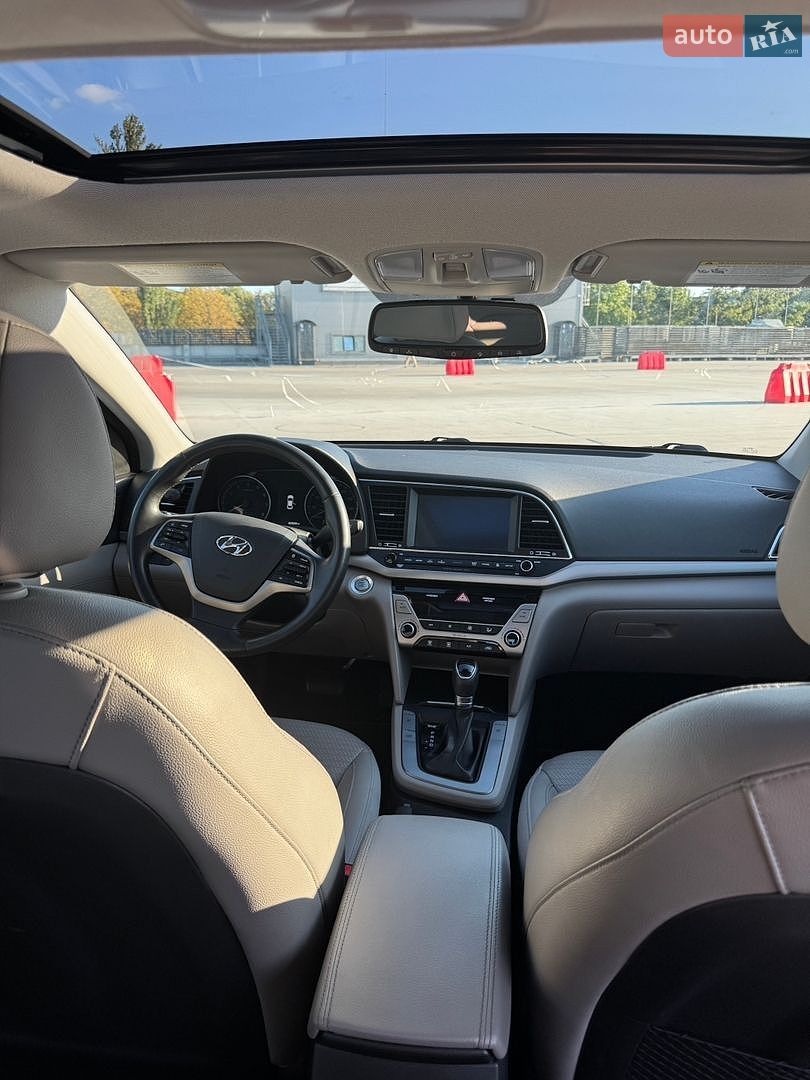 Hyundai Elantra 2016 VIN 5NPD84LFXHH037203 фото оголошення 4 з 11
