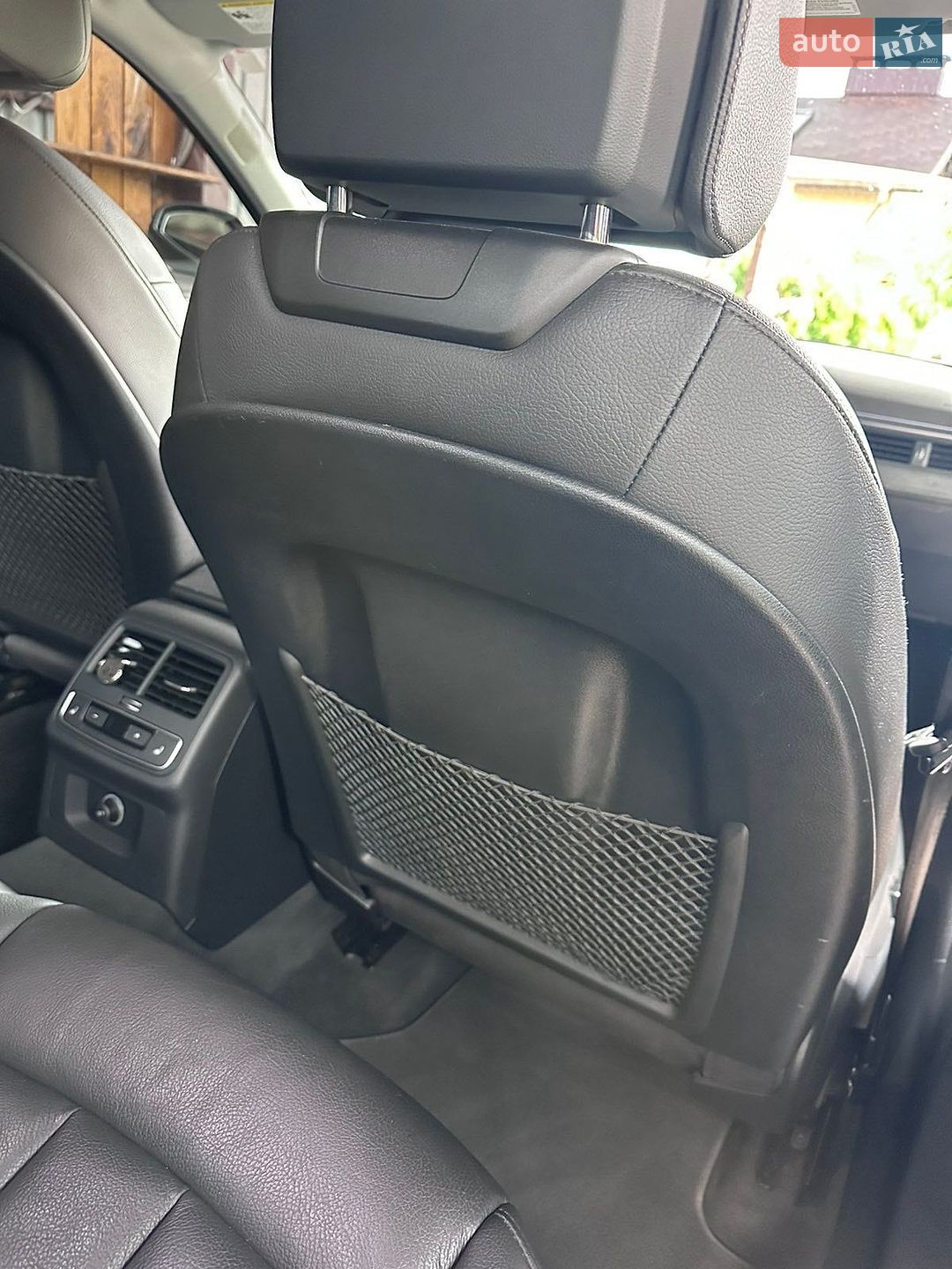 Audi A4 2018 VIN WAUENAF45JA181838 фото оголошення 14 з 19