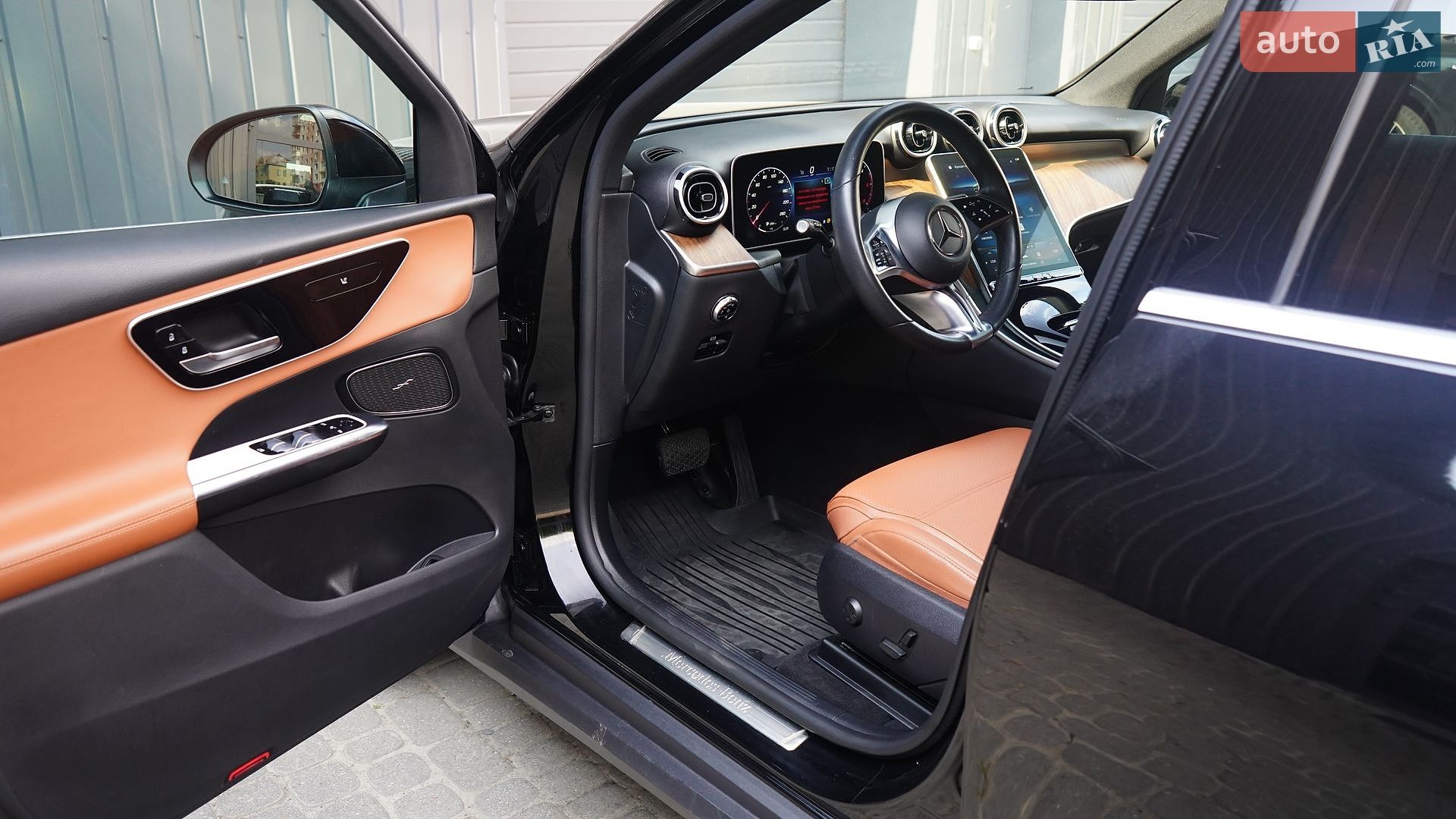 Mercedes-Benz GLC-Class 2023 VIN W1NKM0FBXPF013327 фото оголошення 14 з 23