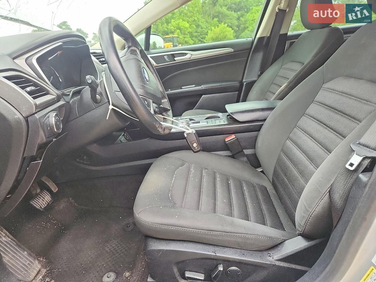 Ford Fusion 2018 VIN 3FA6P0LU4KR106321 фото оголошення 7 з 12
