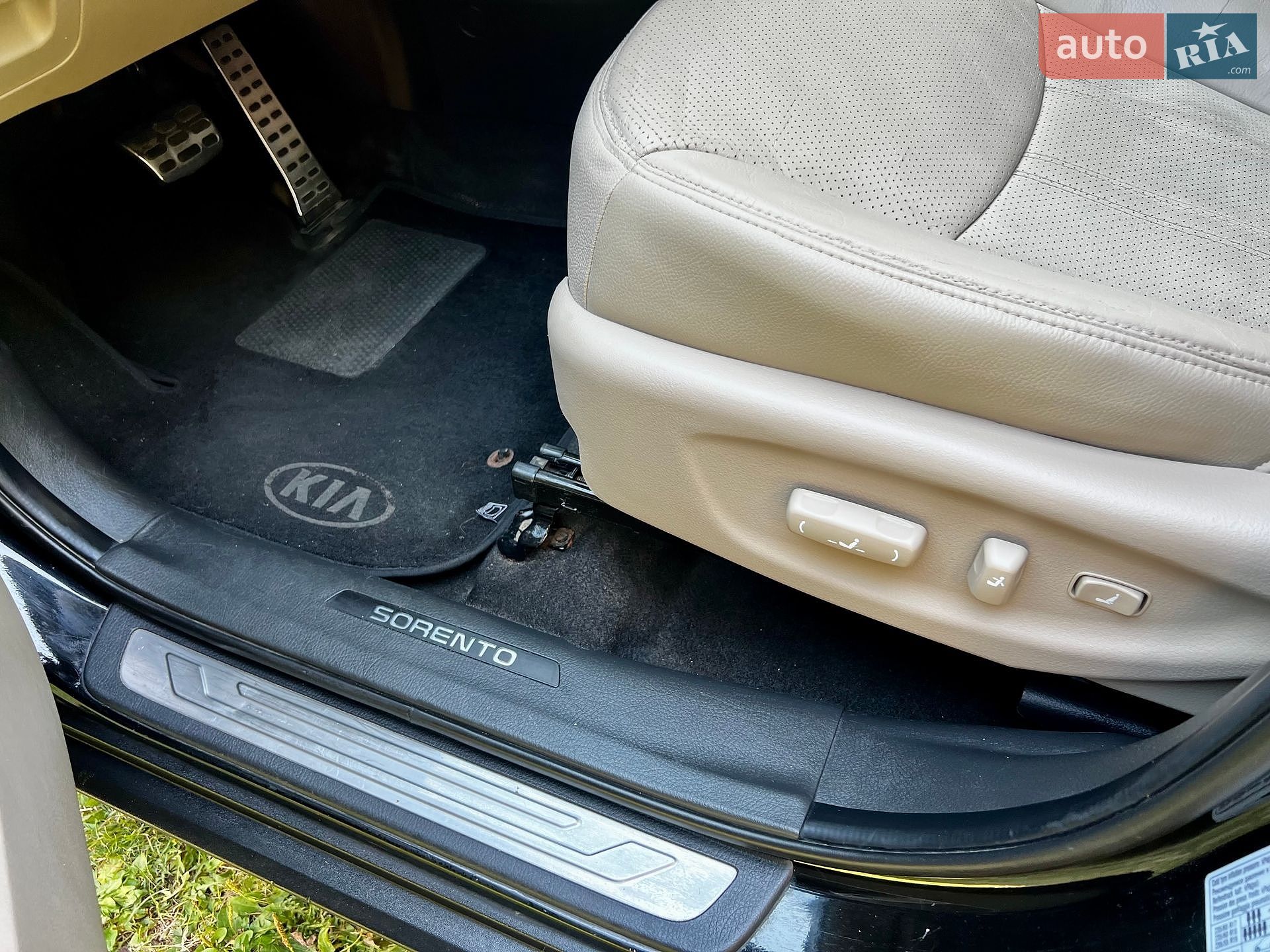 Kia Sorento 2013 VIN KNAKU814DE5457046 фото оголошення 16 з 46