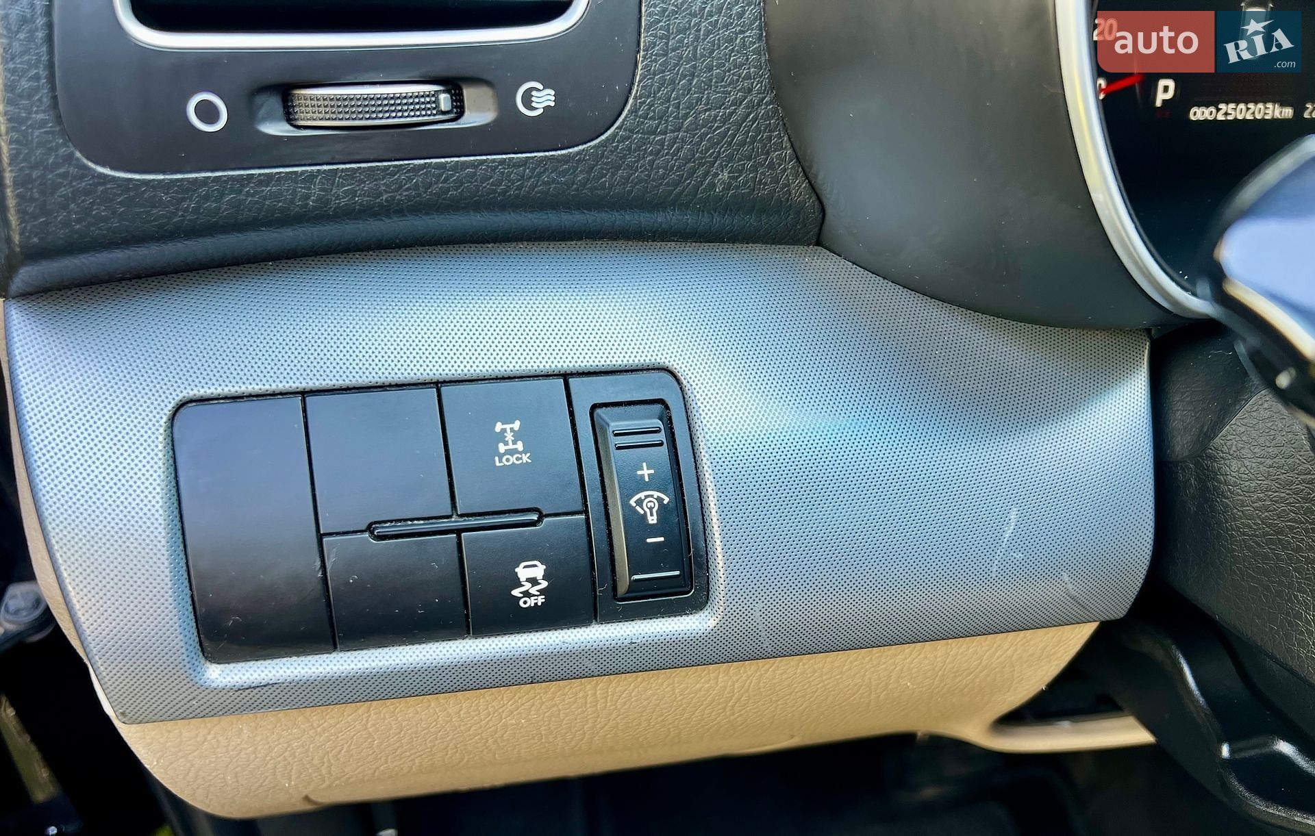 Kia Sorento 2013 VIN KNAKU814DE5457046 фото оголошення 19 з 46