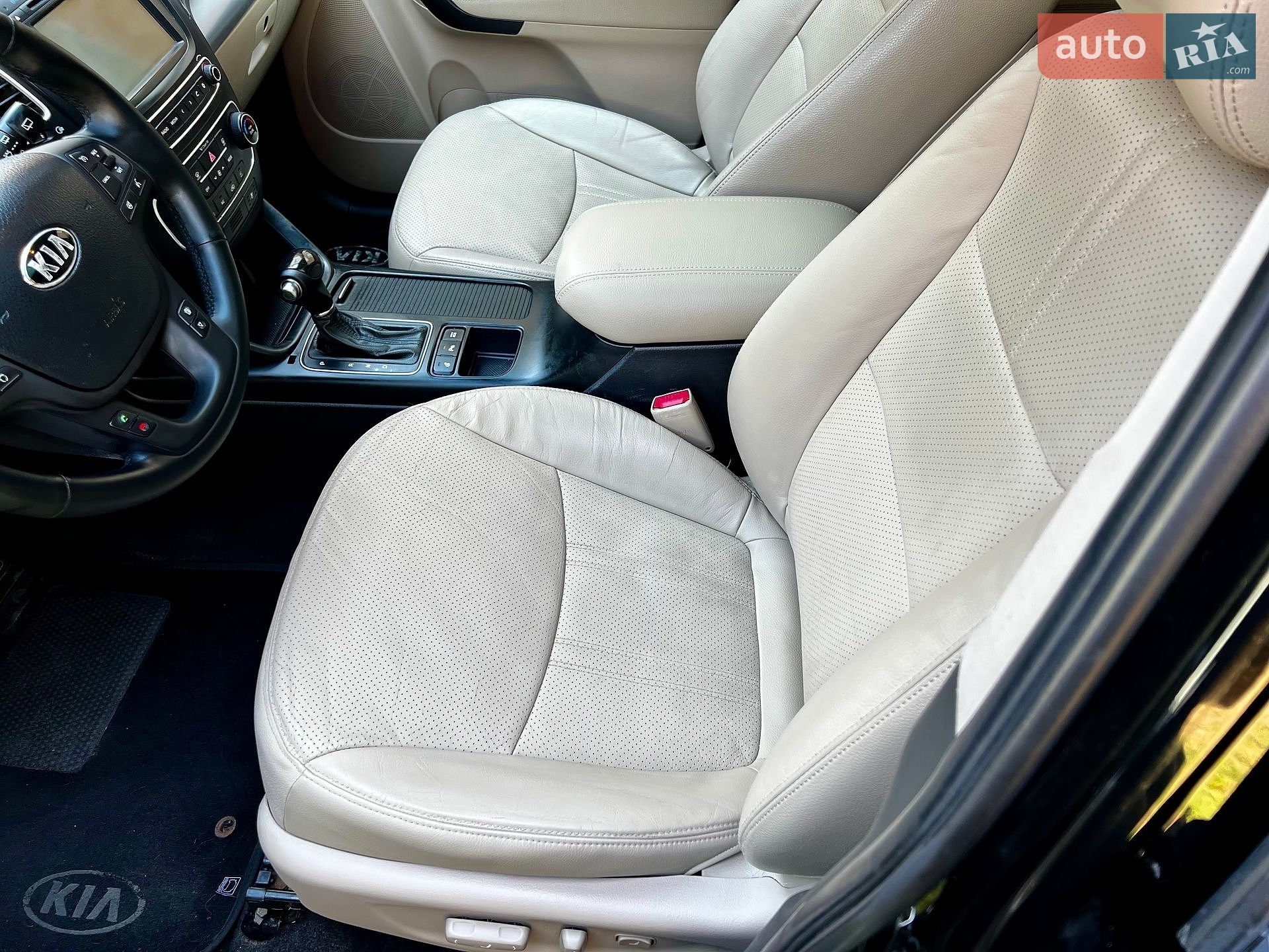 Kia Sorento 2013 VIN KNAKU814DE5457046 фото оголошення 17 з 46