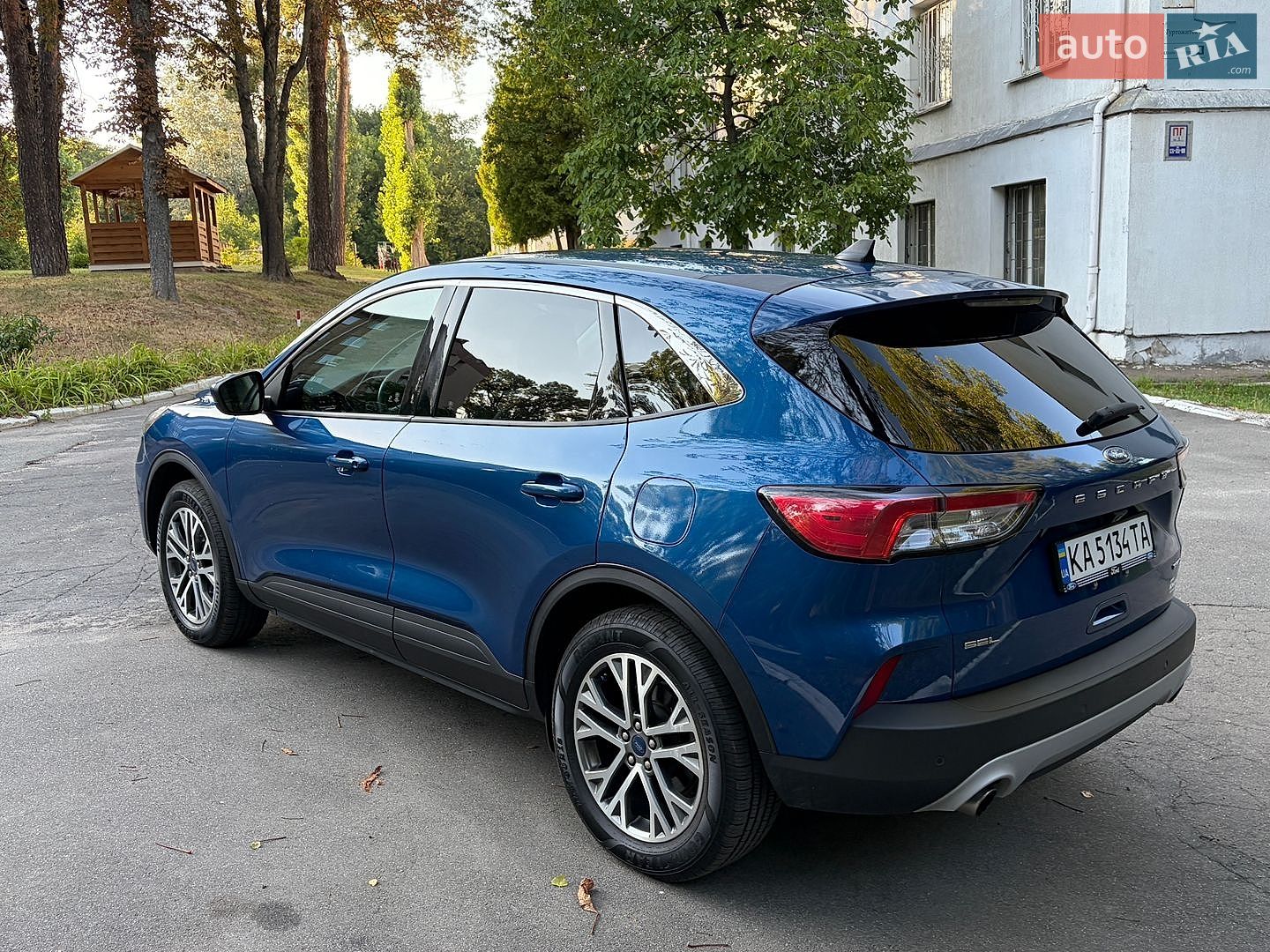 Ford Escape 2022 VIN 1FMCU9H96NUA76018 фото оголошення 8 з 17