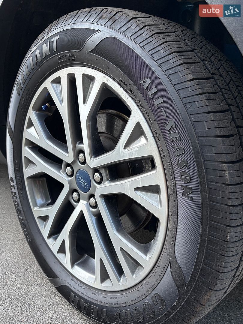 Ford Escape 2022 VIN 1FMCU9H96NUA76018 фото оголошення 16 з 17