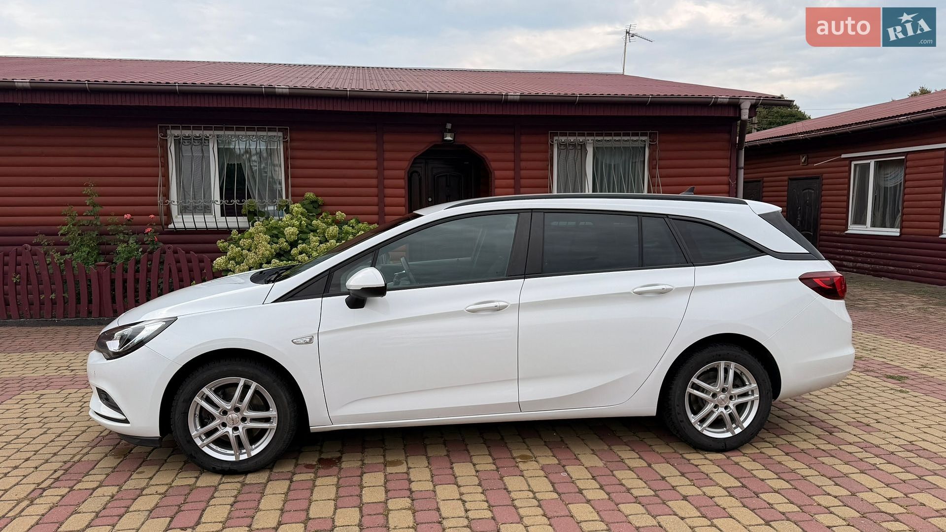 Opel Astra 2017 VIN W0LBD8EG5H8064192 фото оголошення 11 з 68