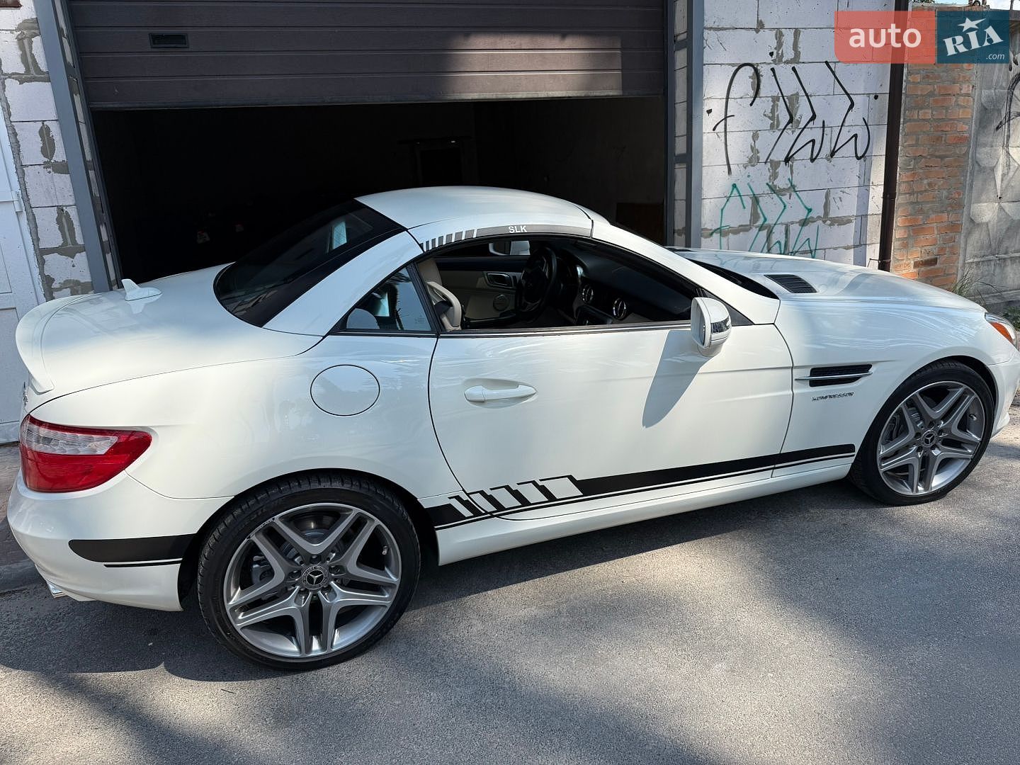 Mercedes-Benz SLK-Class 2012 VIN WDDPK4HA2DF050016 фото оголошення 28 з 35