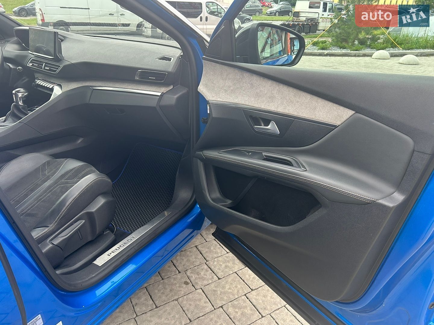 Peugeot 3008 2021 VIN VF3MCYHZMMS091900 фото оголошення 19 з 29