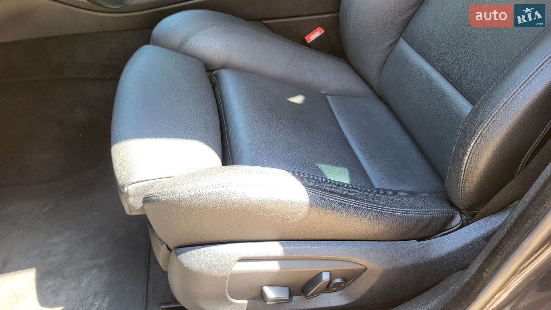 BMW 5 Series 2014 VIN WBA5L31080G076180 фото оголошення 55 з 75