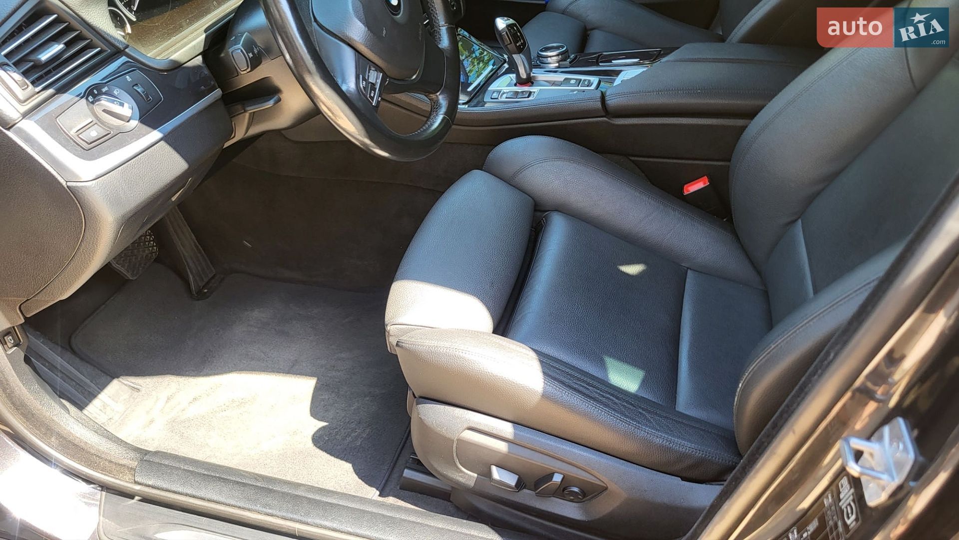 BMW 5 Series 2014 VIN WBA5L31080G076180 фото оголошення 56 з 75
