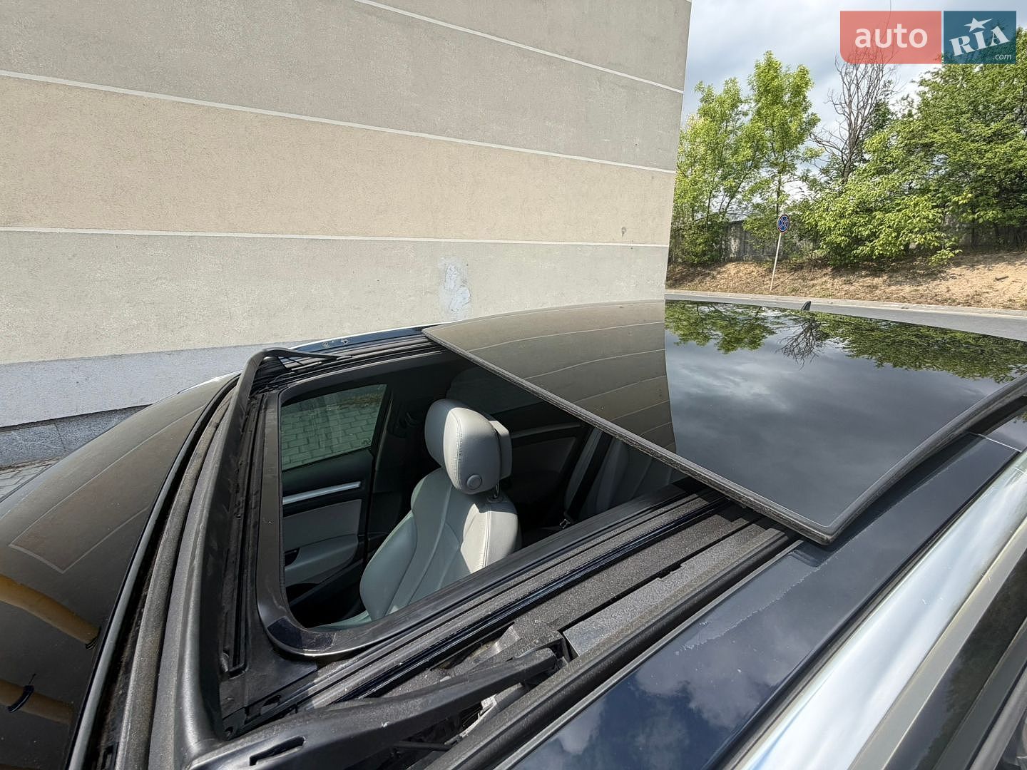 Audi A3 2017 VIN WAUUPBFF4HA080104 фото оголошення 4 з 33