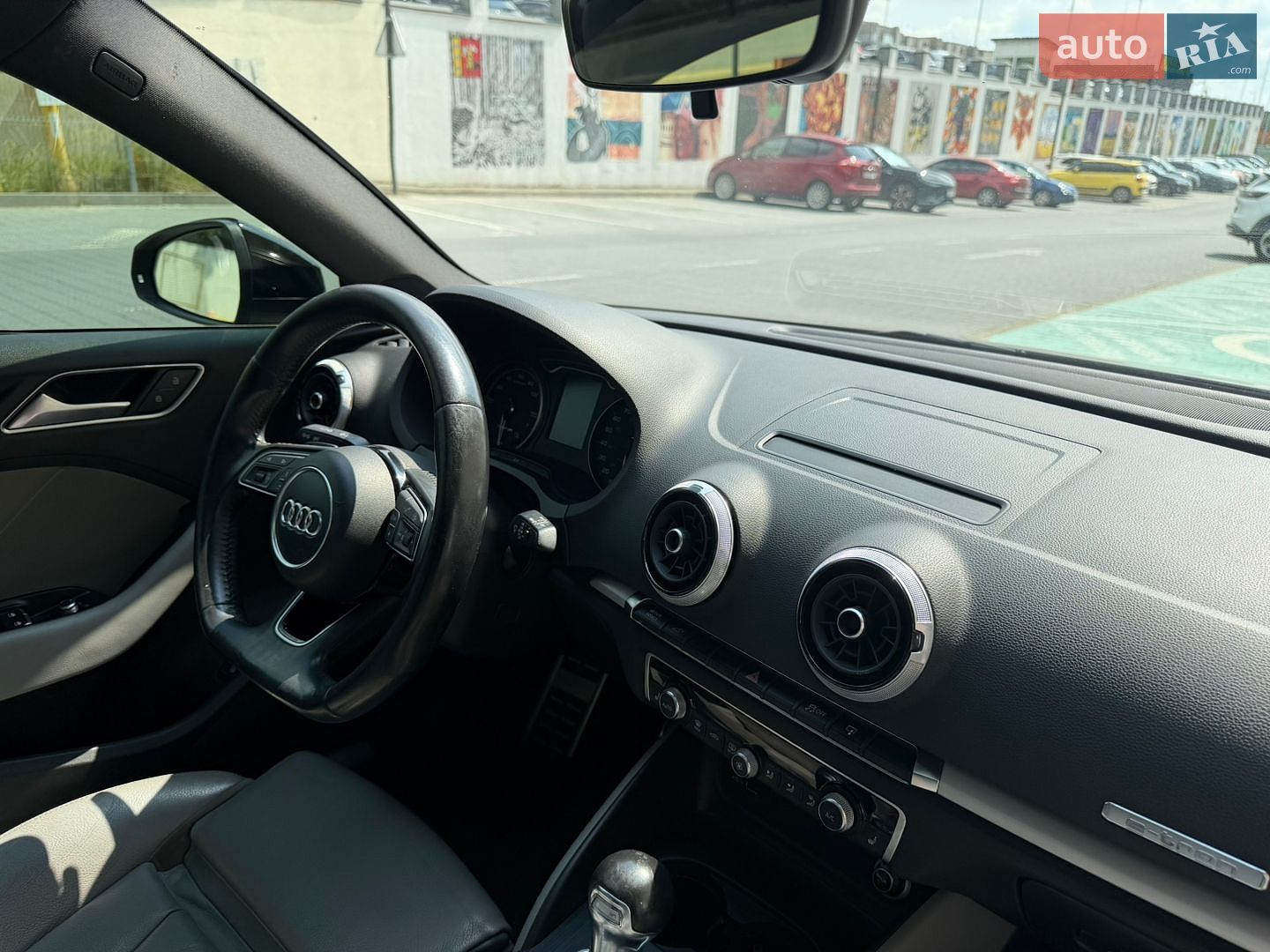 Audi A3 2017 VIN WAUUPBFF4HA080104 фото оголошення 15 з 33