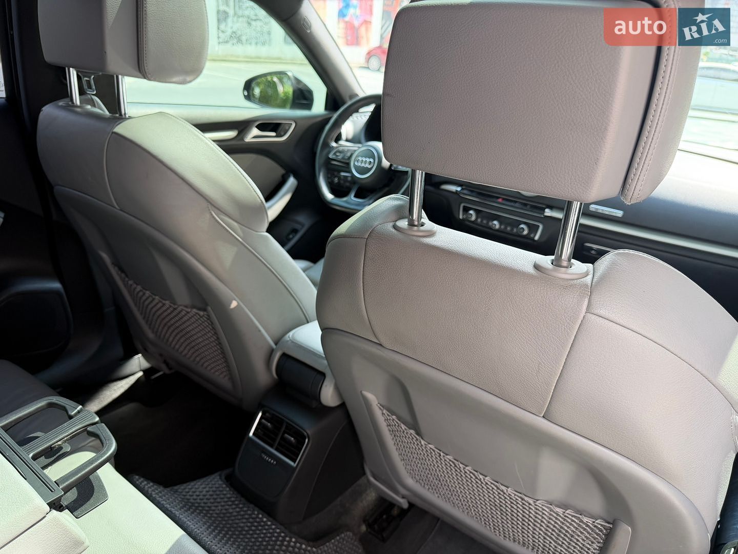 Audi A3 2017 VIN WAUUPBFF4HA080104 фото оголошення 18 з 33