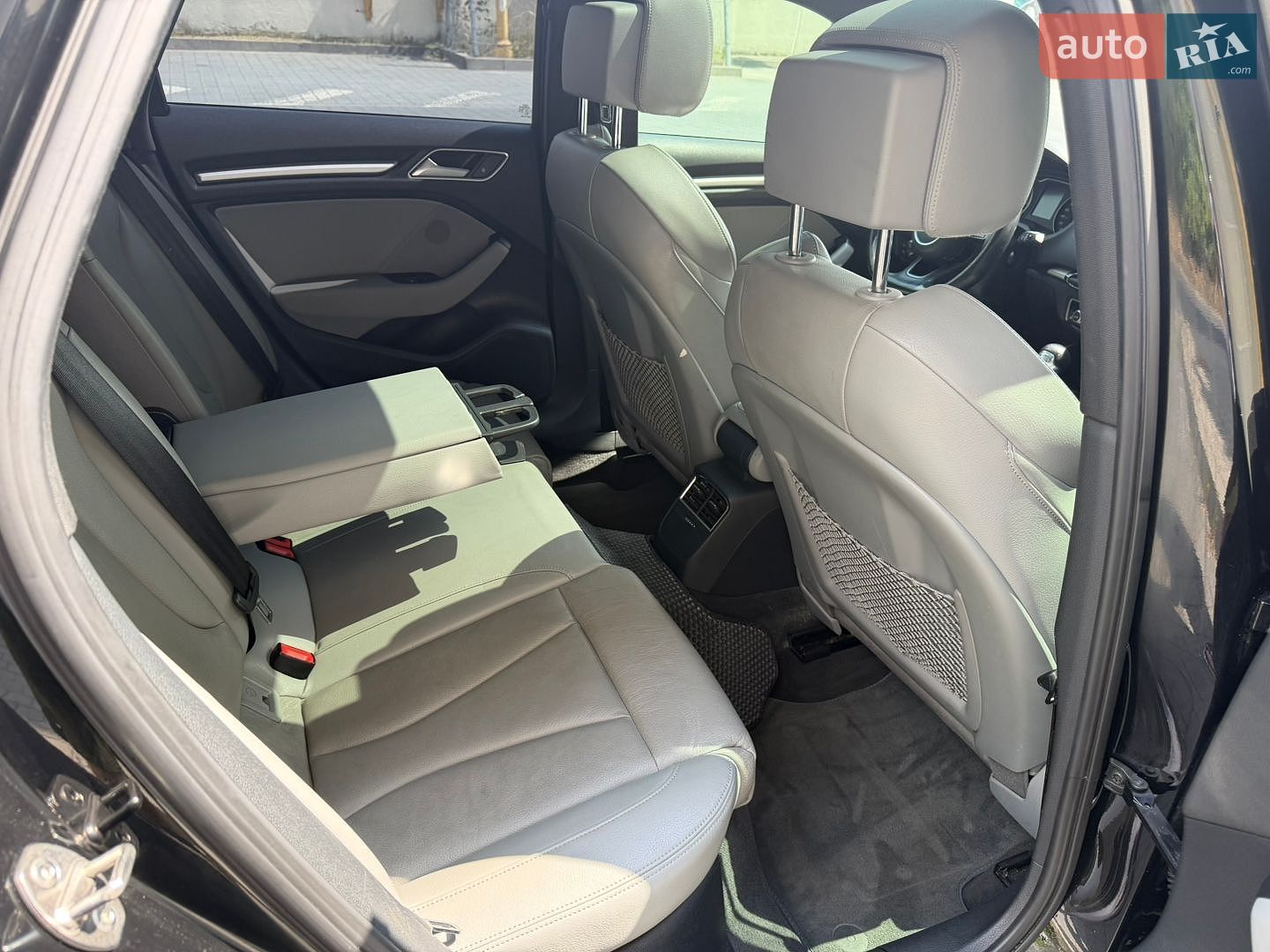 Audi A3 2017 VIN WAUUPBFF4HA080104 фото оголошення 19 з 33