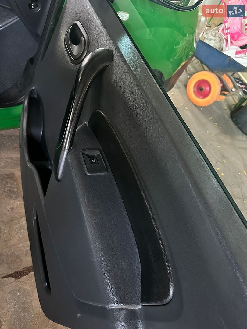 Renault Kangoo 2014 VIN VF1FW18M551306811 фото оголошення 9 з 26