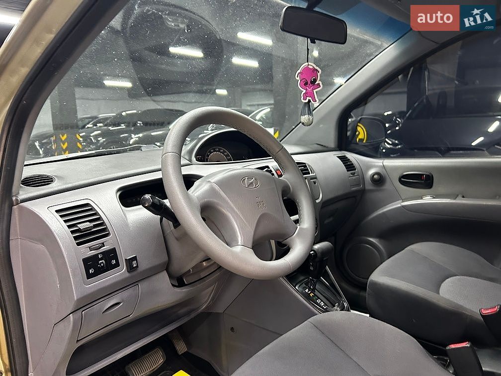 Hyundai Matrix 2003 VIN KMHPM81CP4U133363 фото оголошення 10 з 21