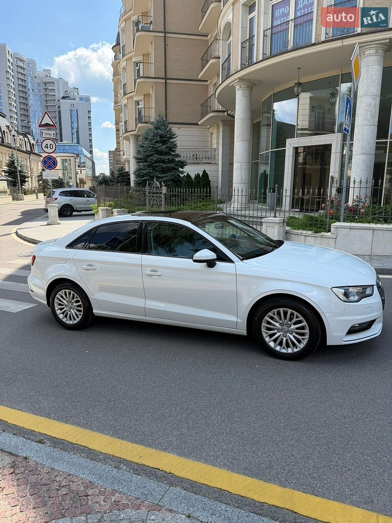 Audi A3 2016 VIN WAUZZZ8V3H1002622 фото оголошення 3 з 24