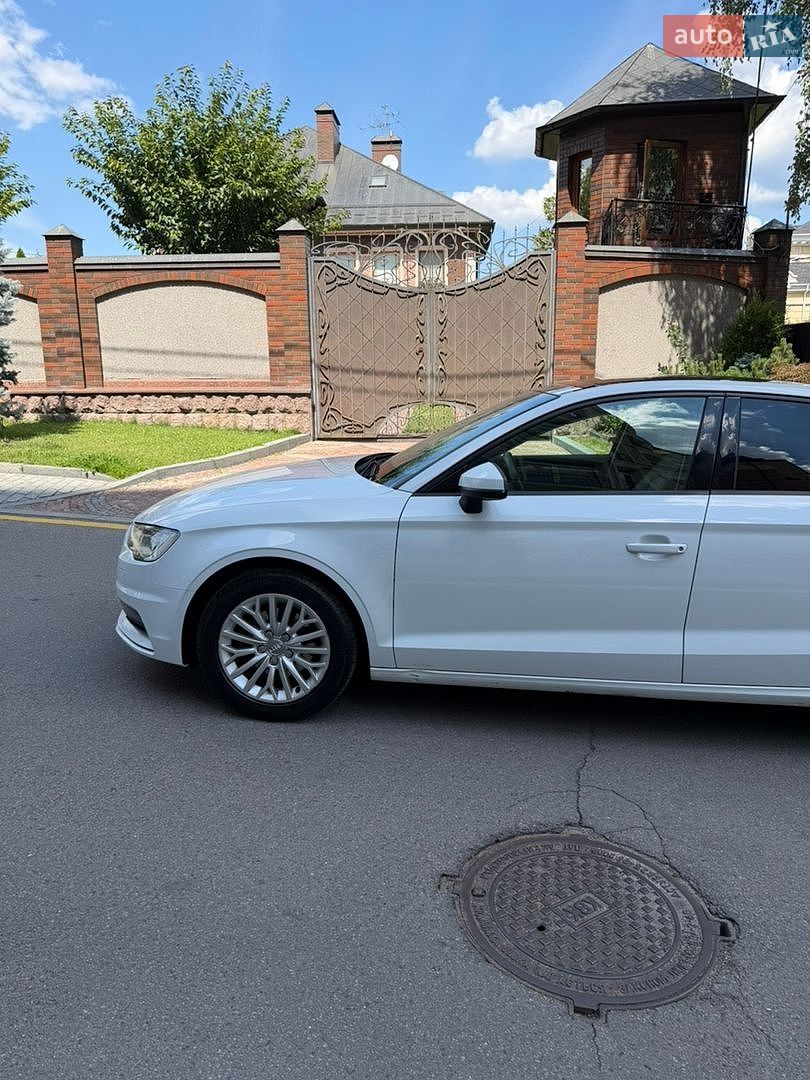 Audi A3 2016 VIN WAUZZZ8V3H1002622 фото оголошення 6 з 24