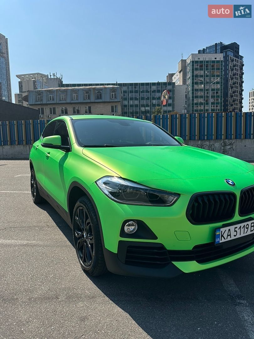 BMW X2 2018 VIN WBXYJ5C38JEF75928 фото оголошення 3 з 31
